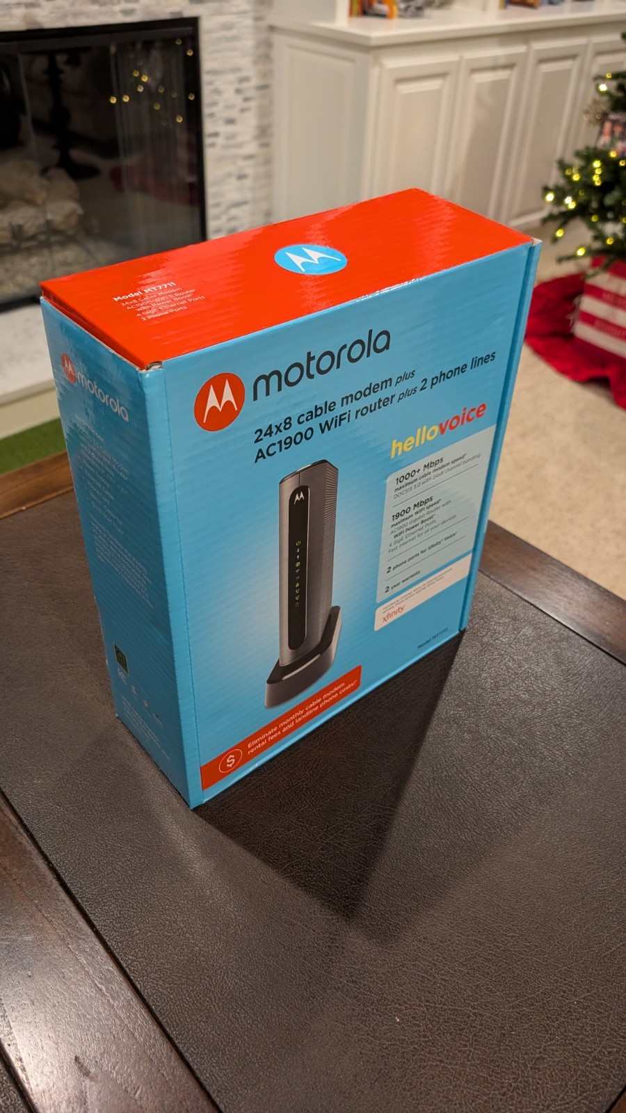 Motorola Cable Modem and AC1900 Dual Band Wi-Fi Gigabit Router XFINITY/Comcast