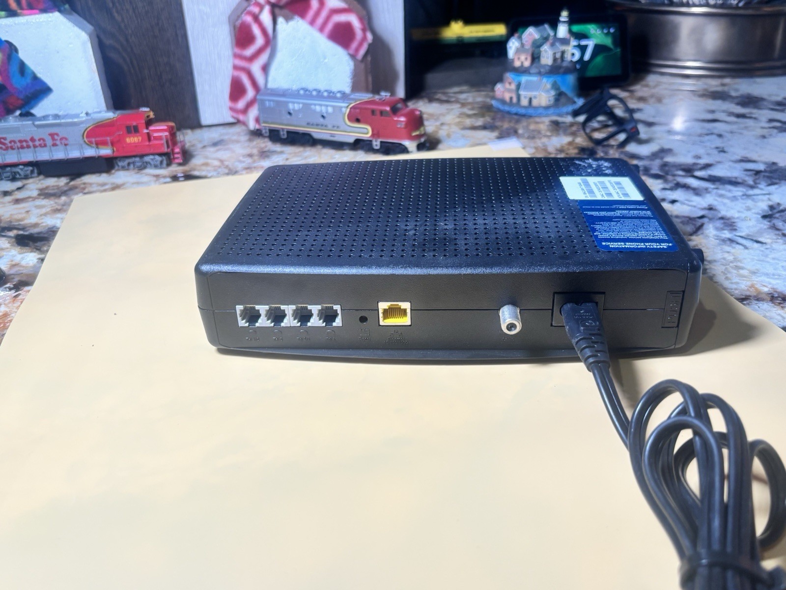 ARRIS Touchstone TM804G / CT DOCSIS 3.0 Internet & Telephone Telephony Modem