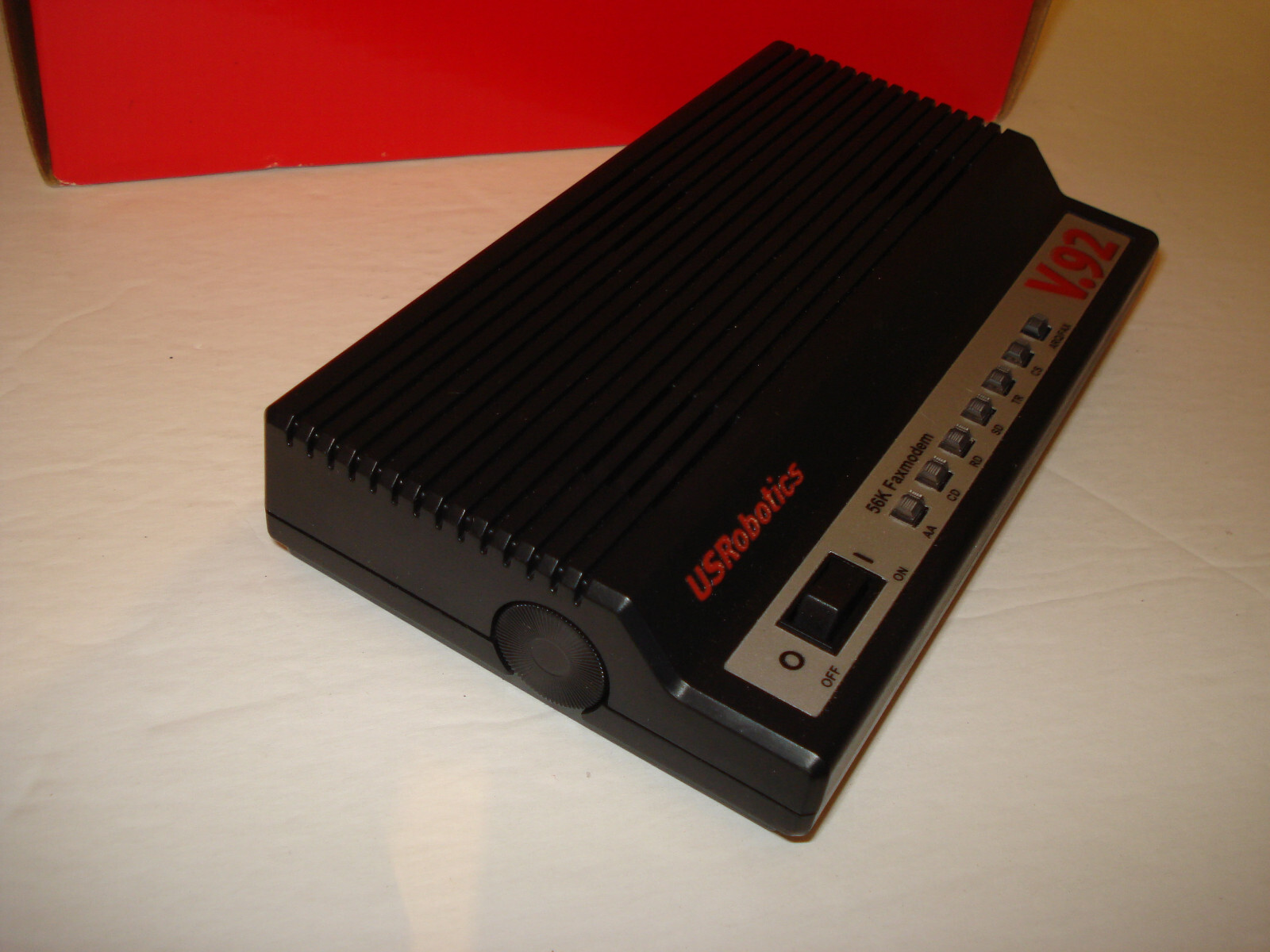 US ROBOTICS 56K MODEM Includes V.92 and V.90 ITU Standard Technologies # 5686E