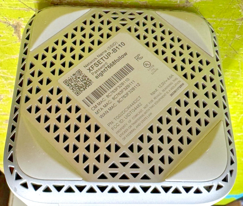 Xfinity Home WiFi Router Modem 4-Ports White XB7-CM With Power Adapter FOR PART