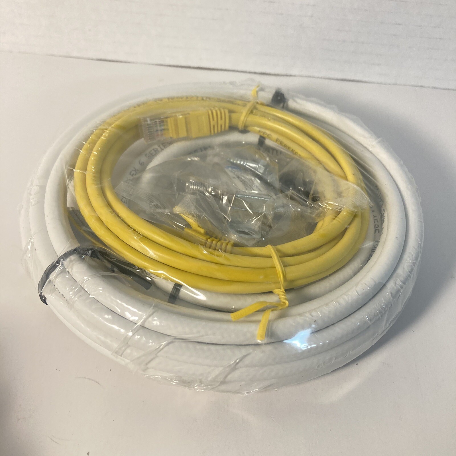 HSD Kit 7 ft Cat 5e & 6 ft and 12 ft. Coax Jumper Cables With 2-Way Splitter