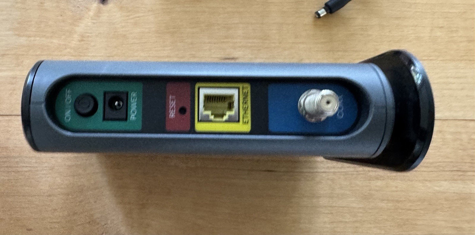 Motorola MB742010 686mbps DOCSIS 3.0 Cable Modem