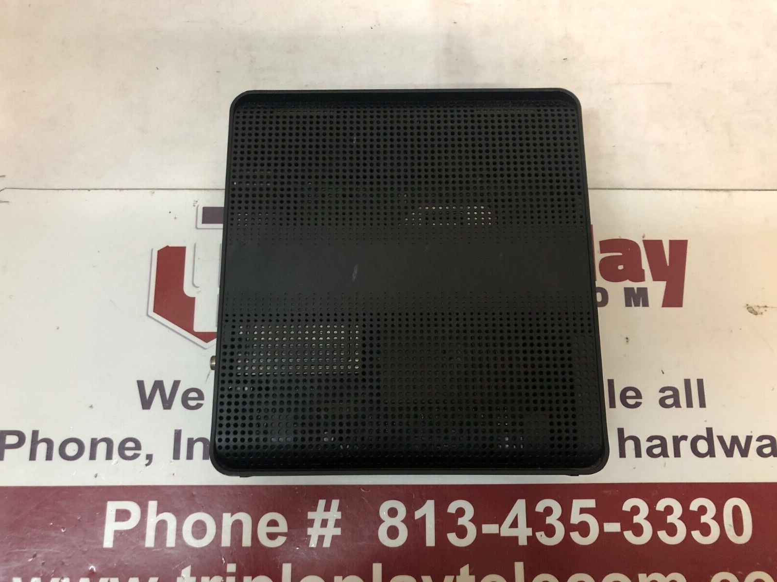 Technicolor CGM4231 Cable Modem Wireless Gateway – Power Supply Not Included