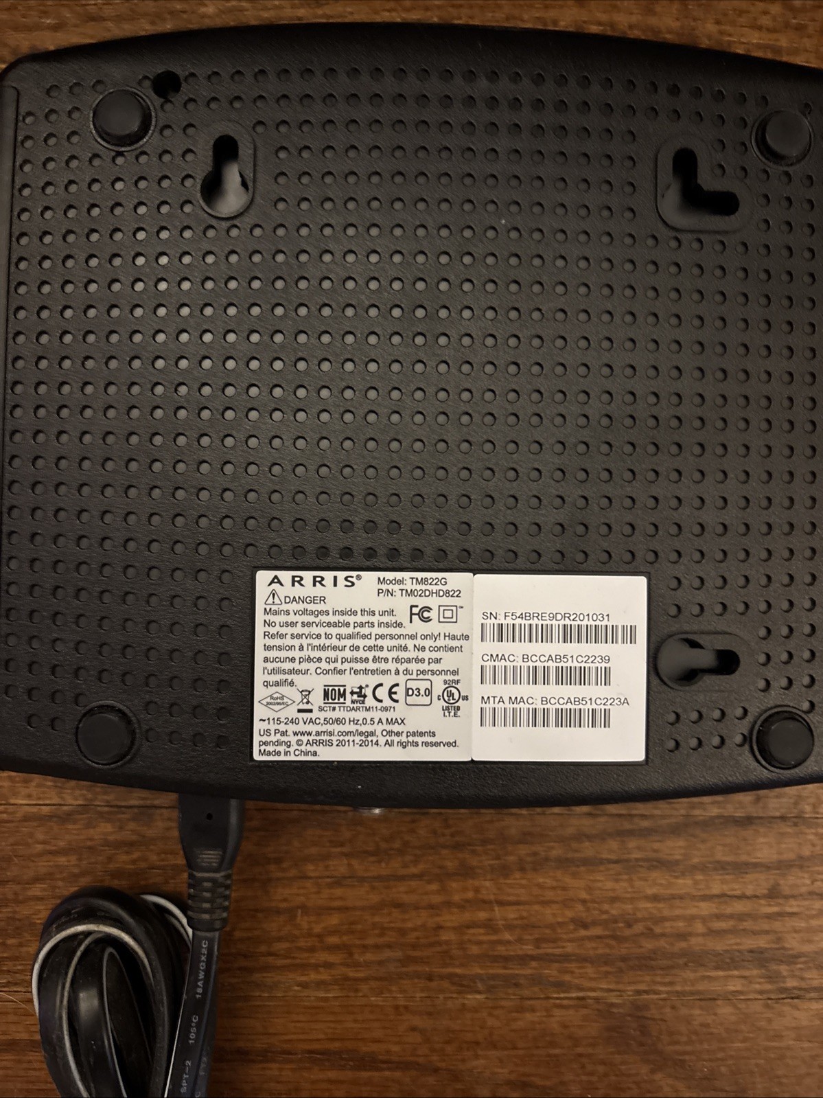 ARRIS Touchstone TM822G Telephony Modem. C3