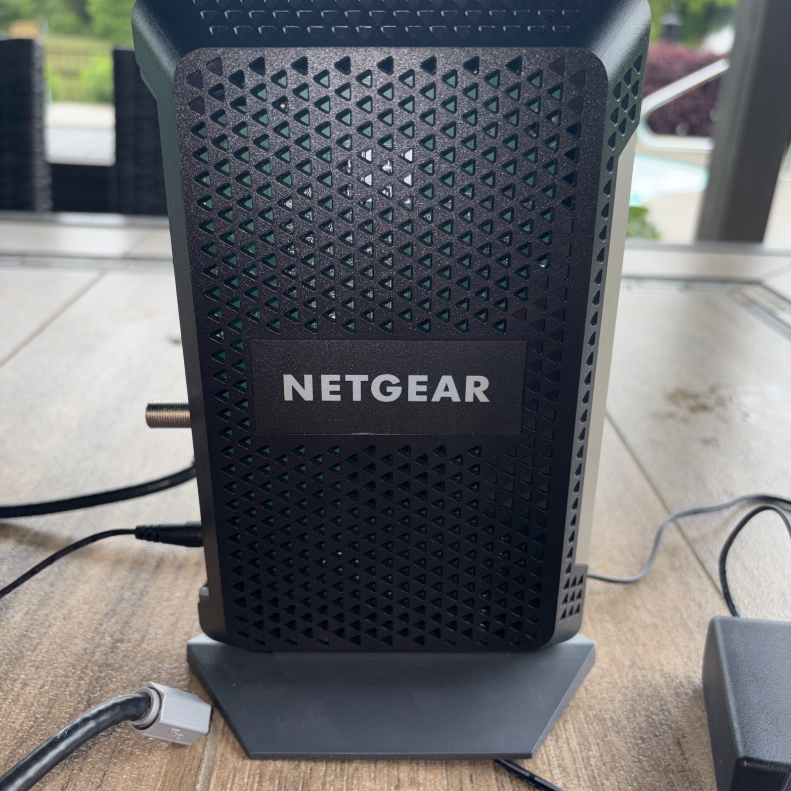 NETGEAR CM1000v2 Cable Modem DOCSIS 3.1/3.0 Ethernet (RJ-45) Black
