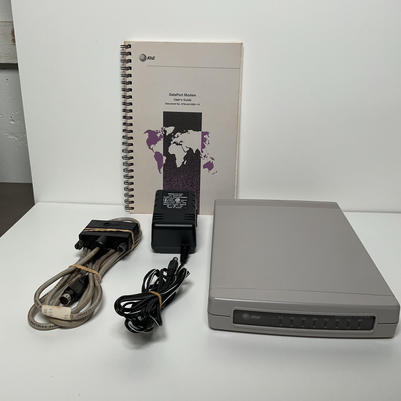 AT&T Paradyne DataPort External 14.4 Fax / Modem