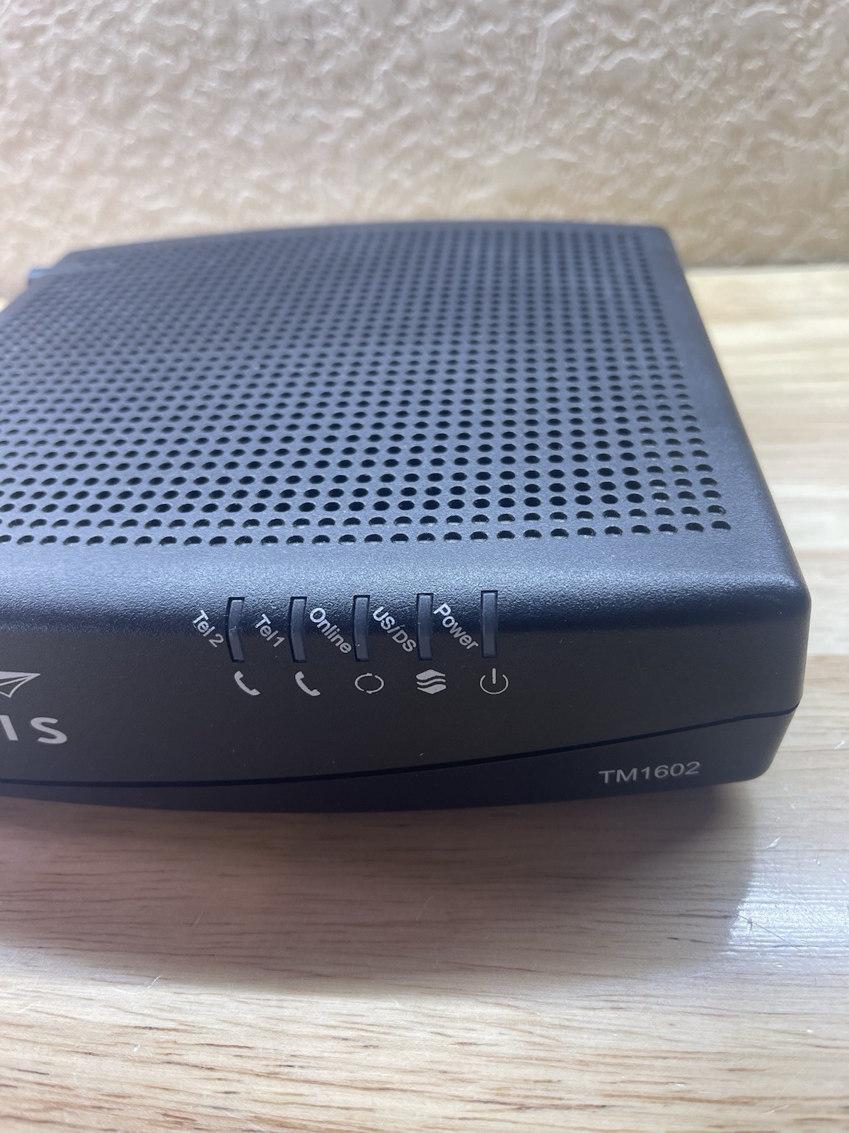 ARRIS TM1602A Cable Modem DOCSIS 3.0 with power cord.