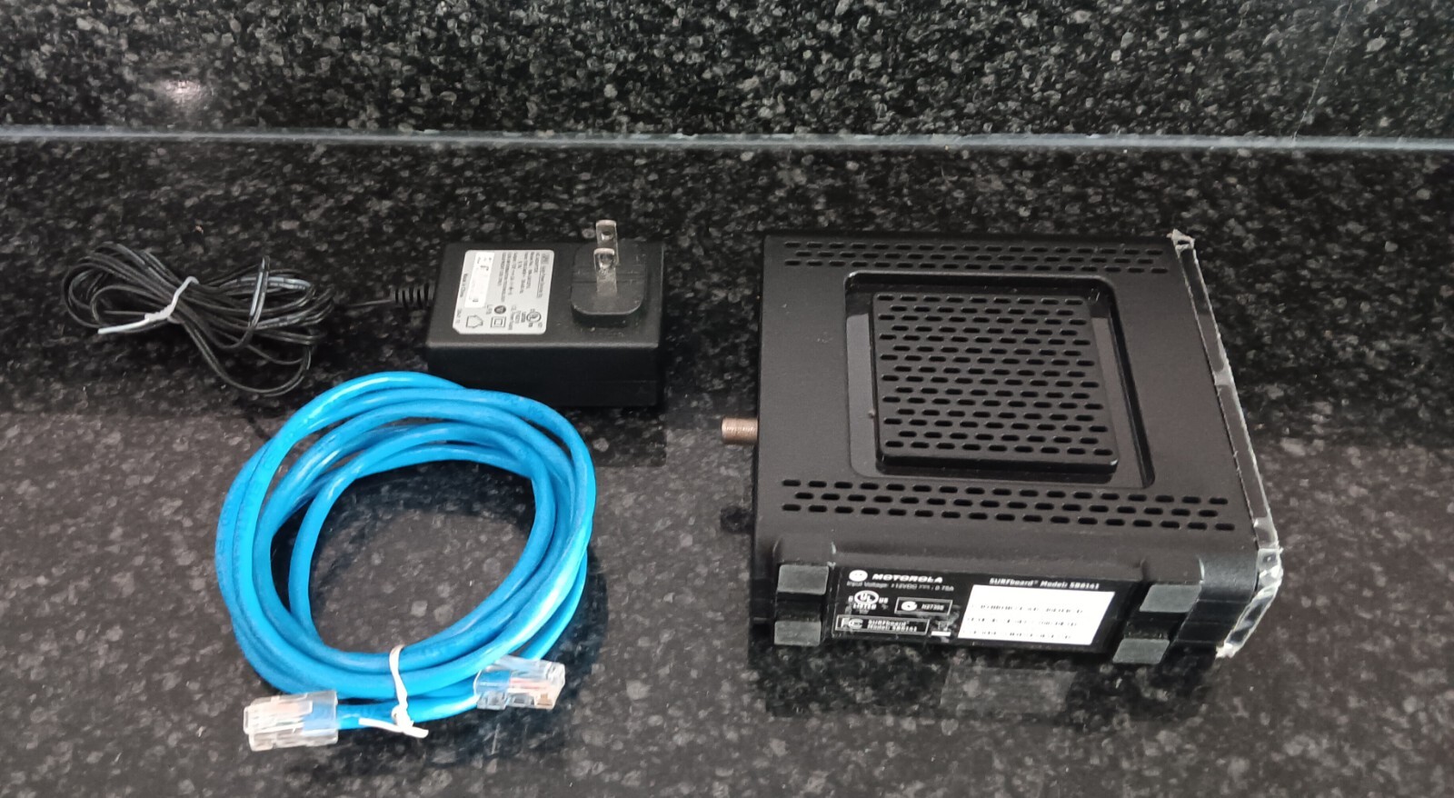 Motorola SURFboard (SB6141) 300 Mbps Modem With Ethernet Cable & Power Adapter