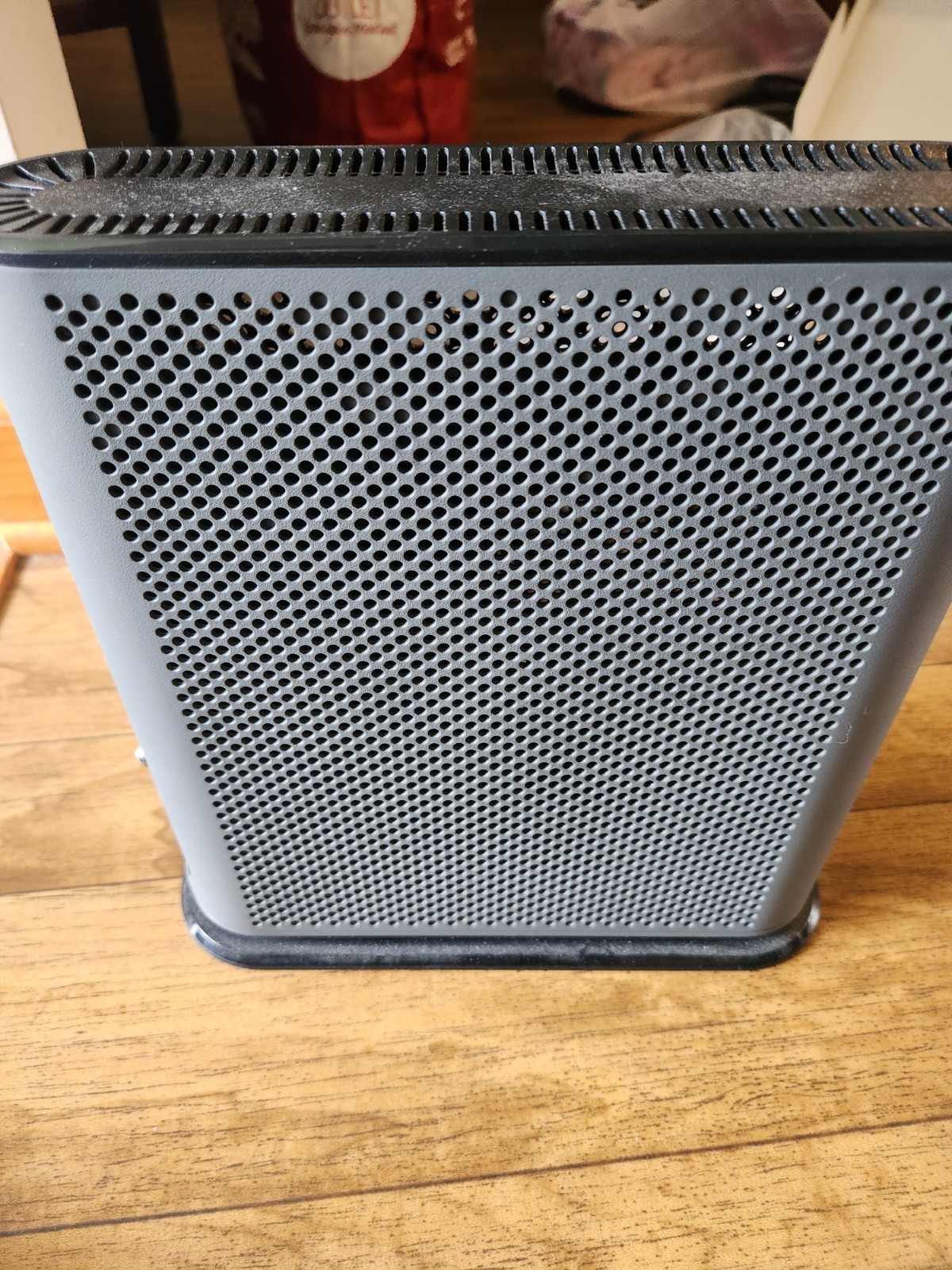 Motorola MG8702 DOCSIS 3.1 Cable Modem with Gigabit Router
