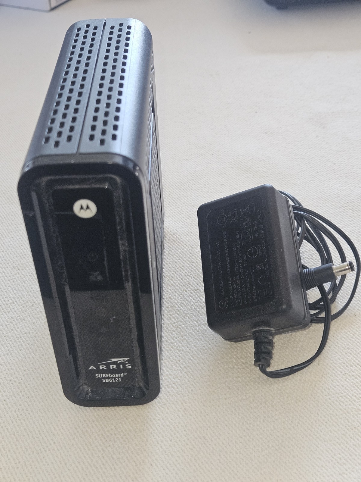 Arris Black Surfboard SBG10 DOCSIS 3.0 AC1600 Dual Band Gateway WiFi Modem