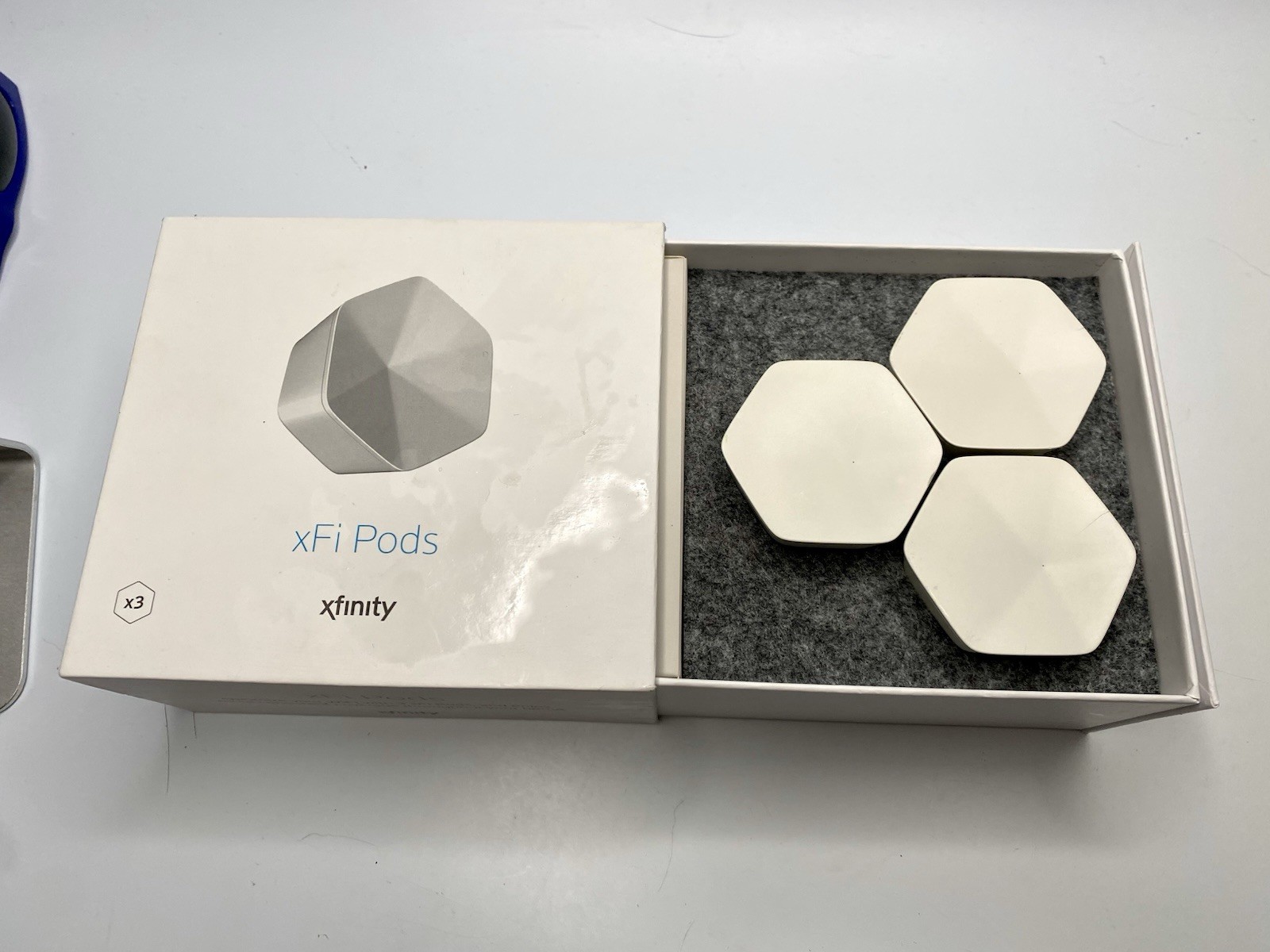 Xfinity XFI Pods Wifi Home Network Range Extender White, Pack of 3 W/Box