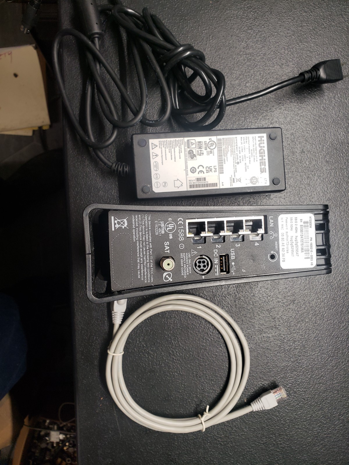 HughesNet HT2000W Dual Band Internet Router, w/Power Supply, Ethernet Cable