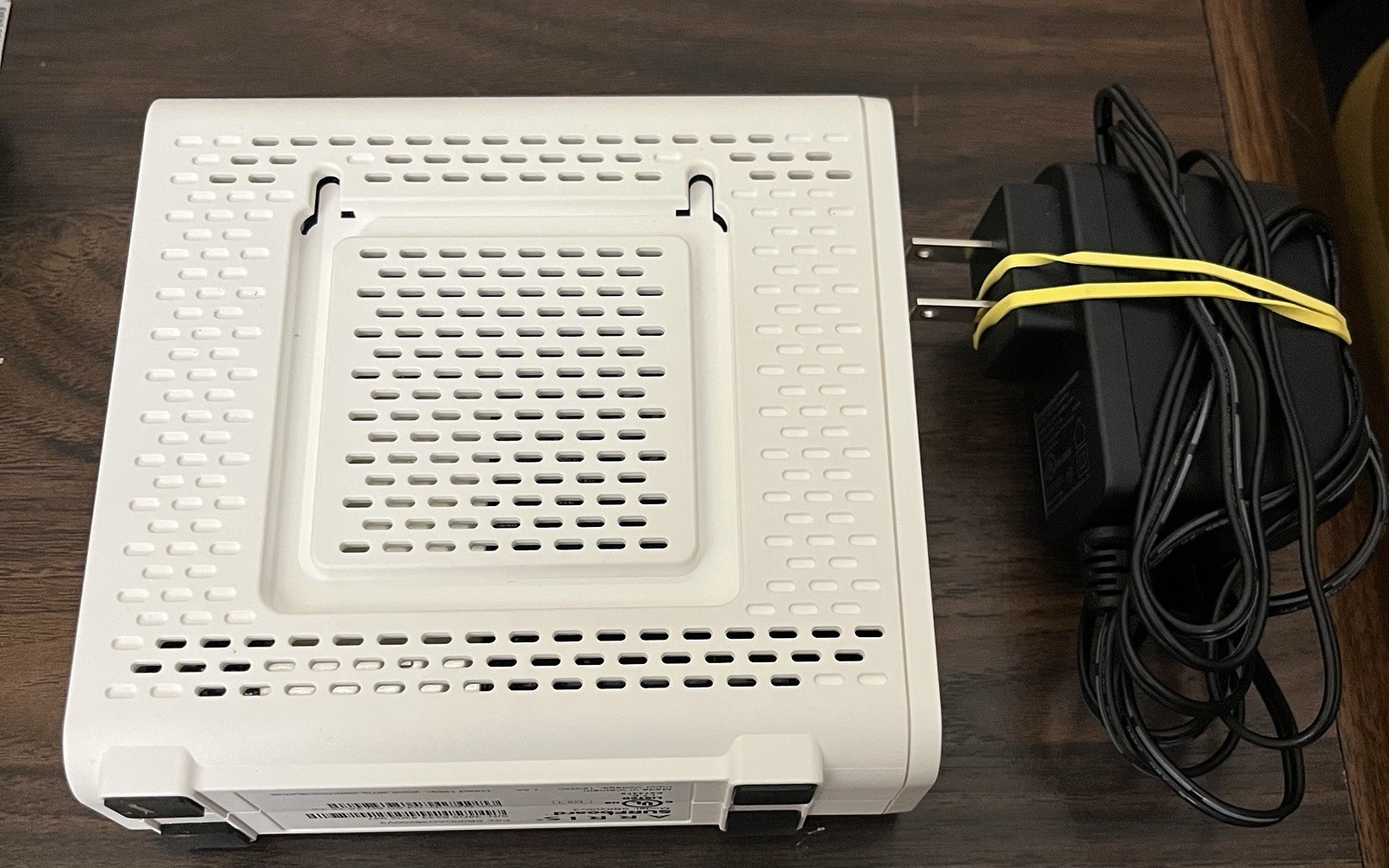 ARRIS SURFboard SB8200 DOCSIS 3.1 Modem 1gb Up / 1gb Down 2 LAN Ports, Ethernet