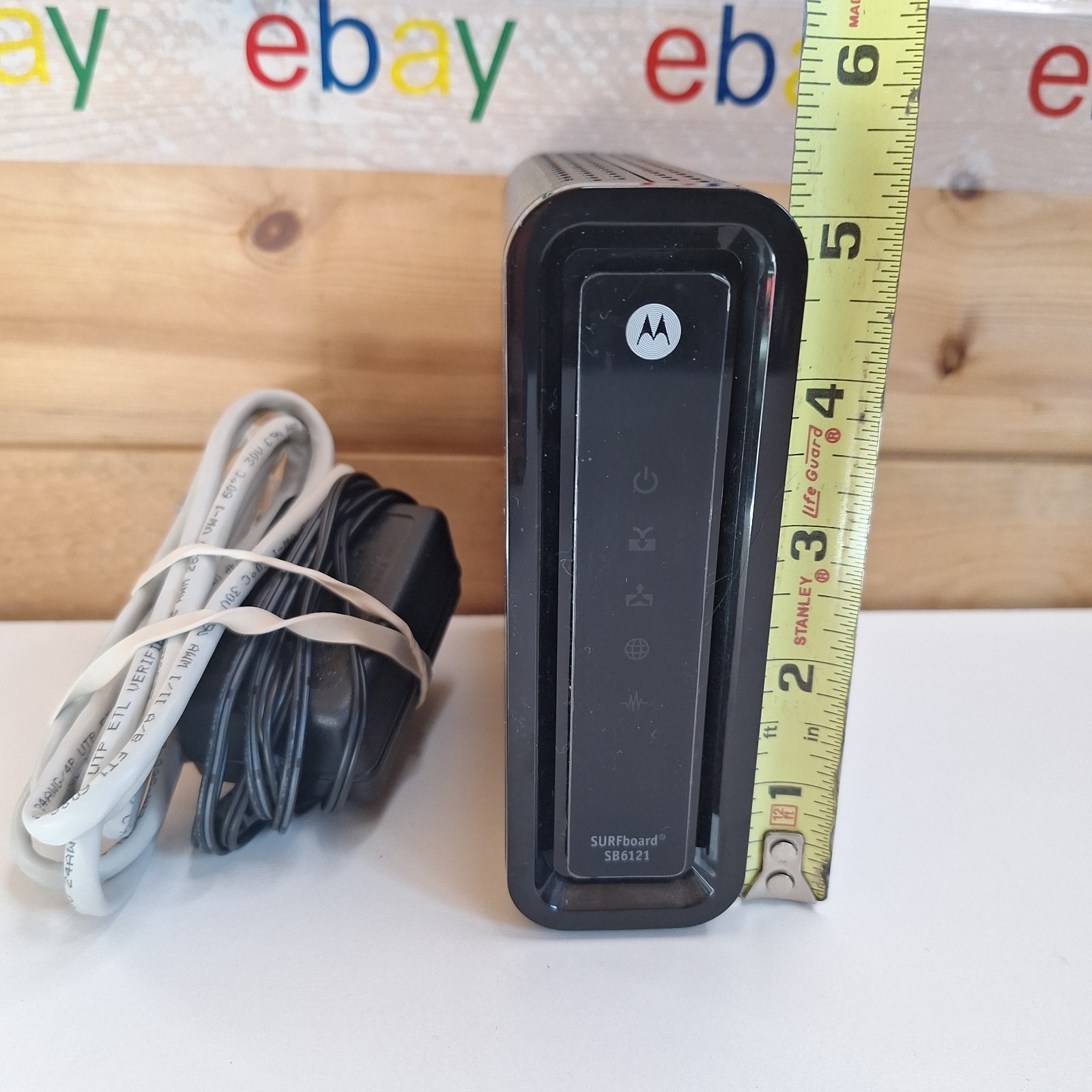 Motorola Surfboard SB6121 WiFi Cable Modem Black (575186-017-00) TESTED