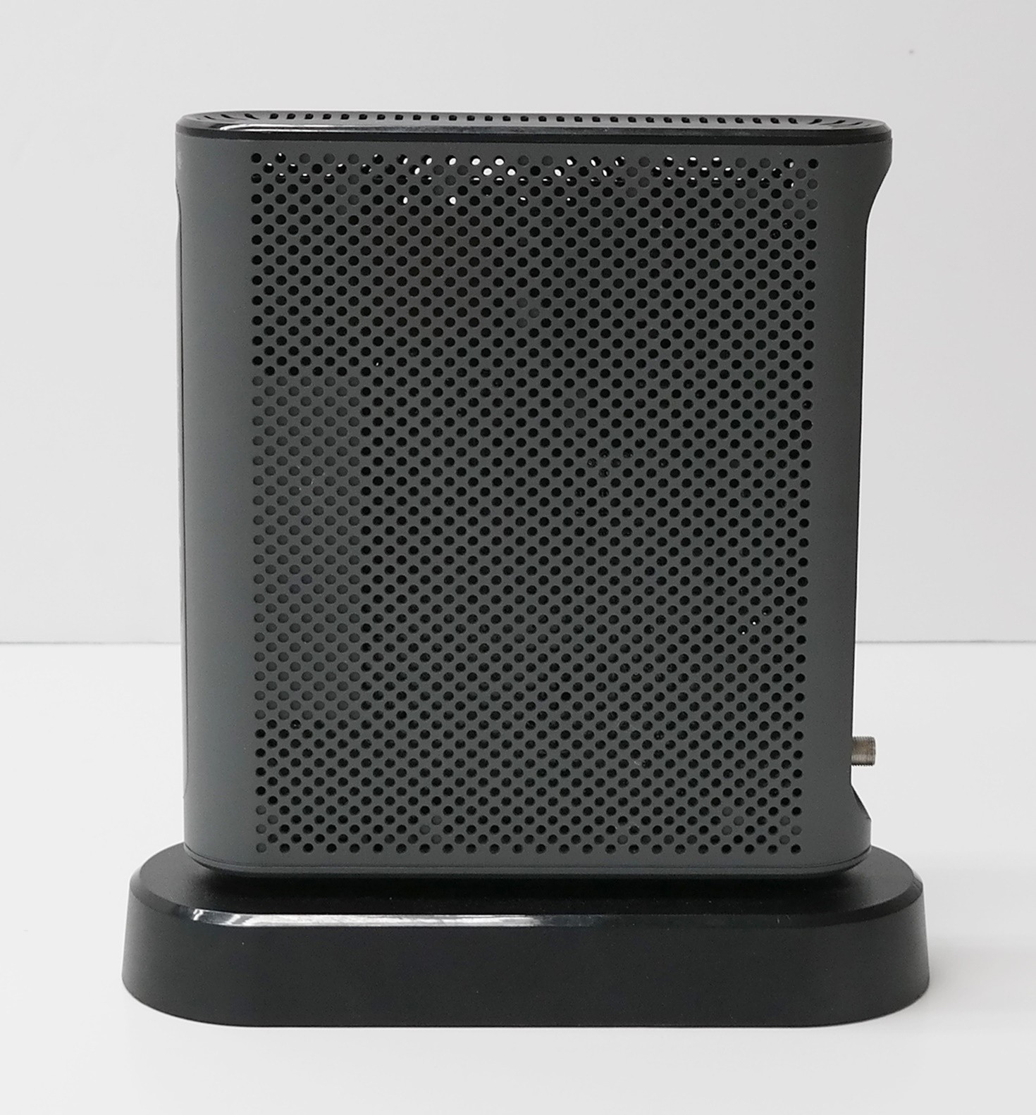 Motorola MT7711 Dual Band AC1900 Cable Modem and Wi-Fi Gigabit Router