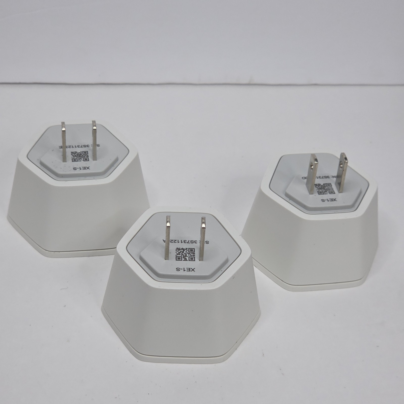 Set of 3 – Xfinity xFi Pods XE1-S WiFi Network Range Extender 1st Generation