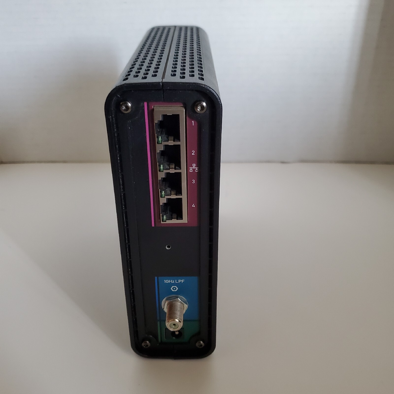 Motorola Arris Surfboard SBG6580 G228 Cable Modem Router Black No Cords