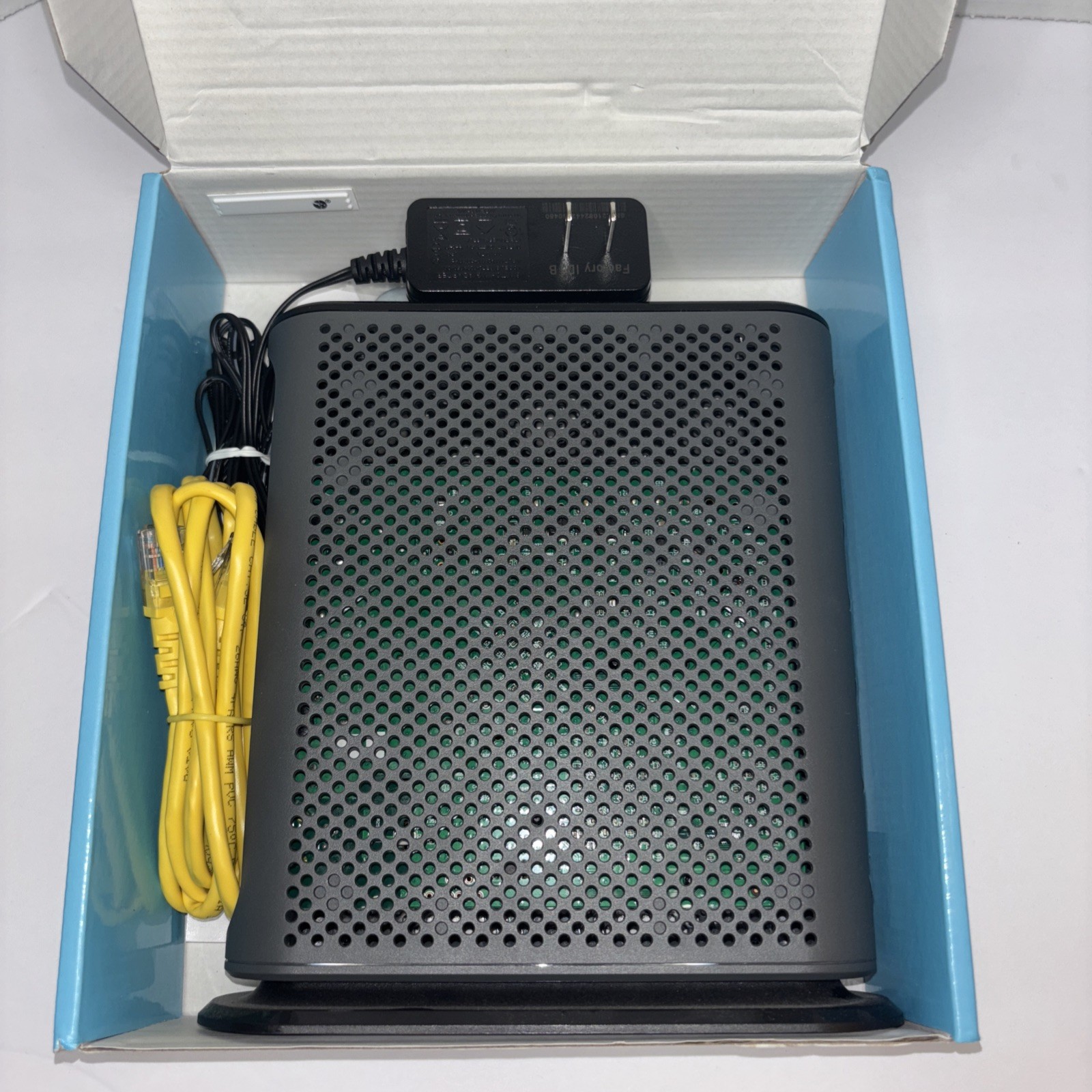 Motorola 24×8 Cable Modem Model MB7621 DOCSIS 3.0 1000+Mbps WiFi Router