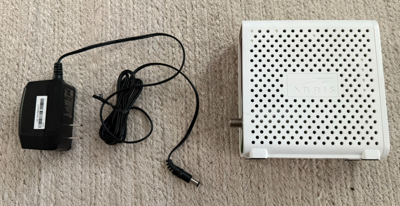 ARRIS SURFboard SB6183 Cable Modem