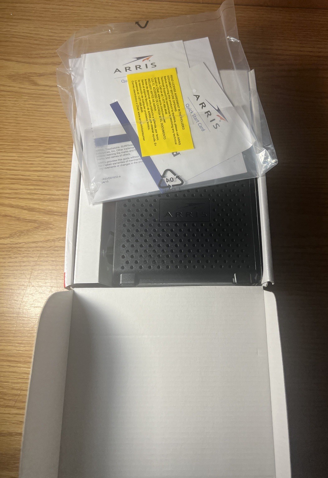 Cable Modem, ARRIS SURFboard – SB6183, 686 Mbps Speeds, 16 x 4 Channels, Black