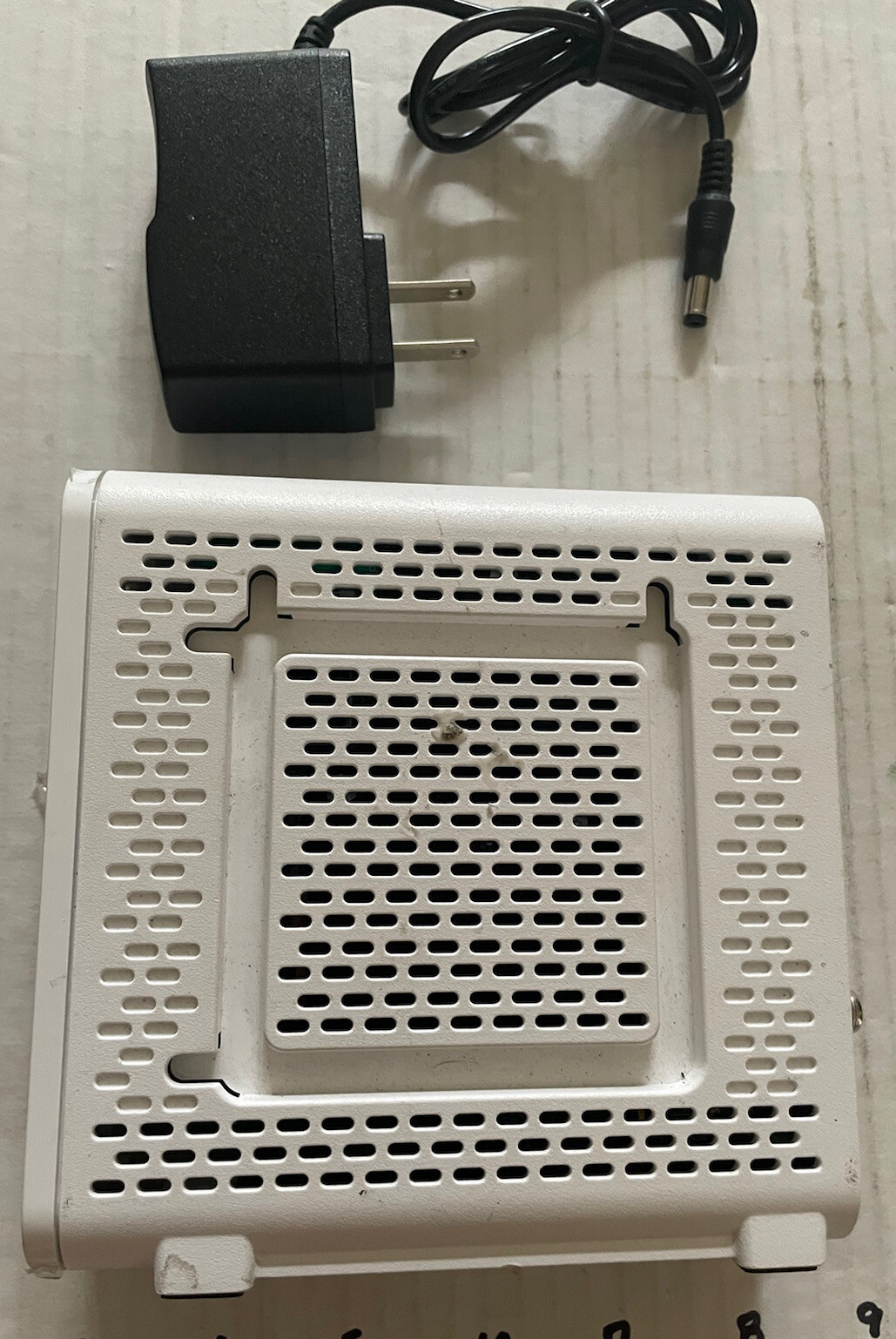Arris Surfboard SB8200 Cable Modem