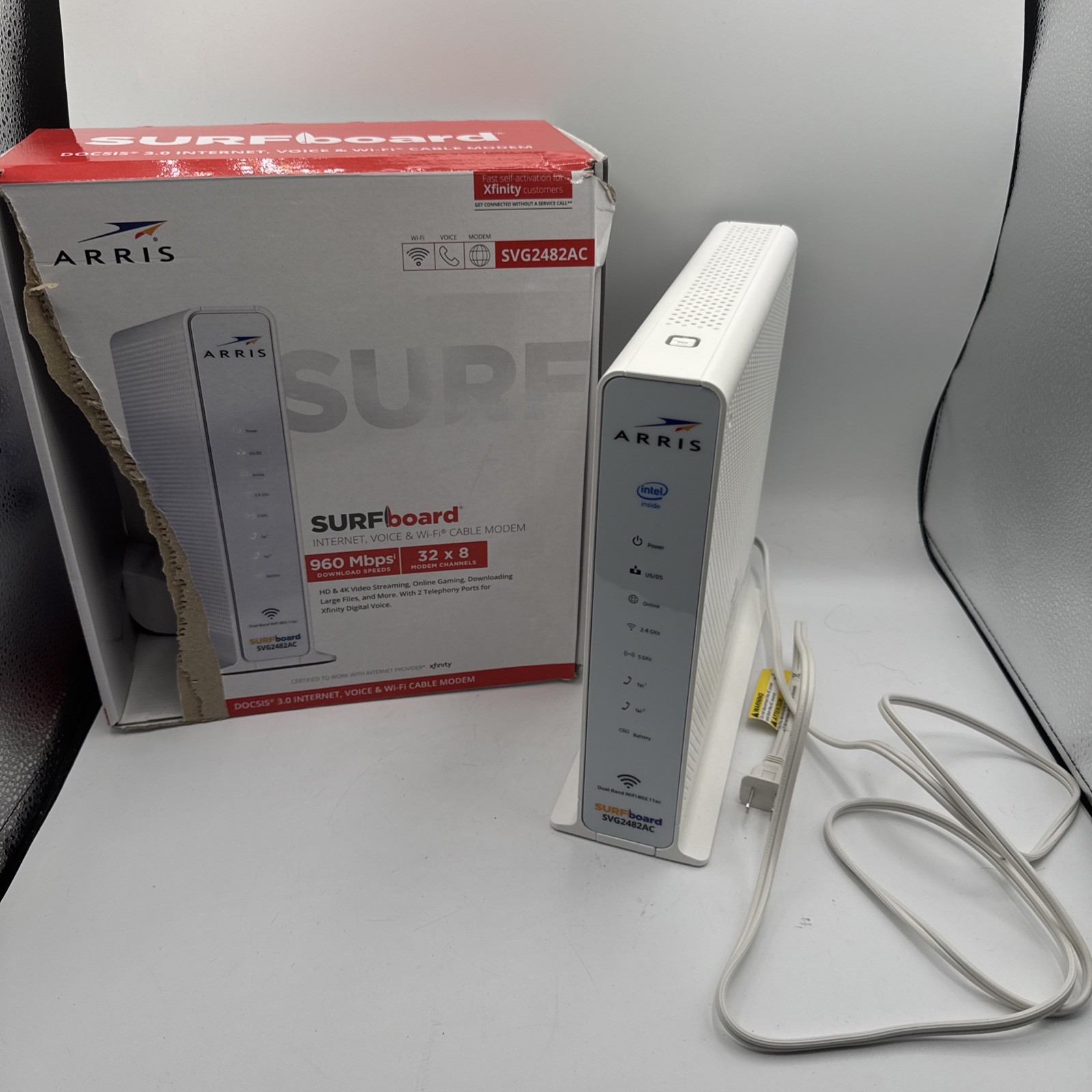 Arris Surfboard Dual Band WiFi Model SVG2482AC Torn Box 960 Mbps 32/8