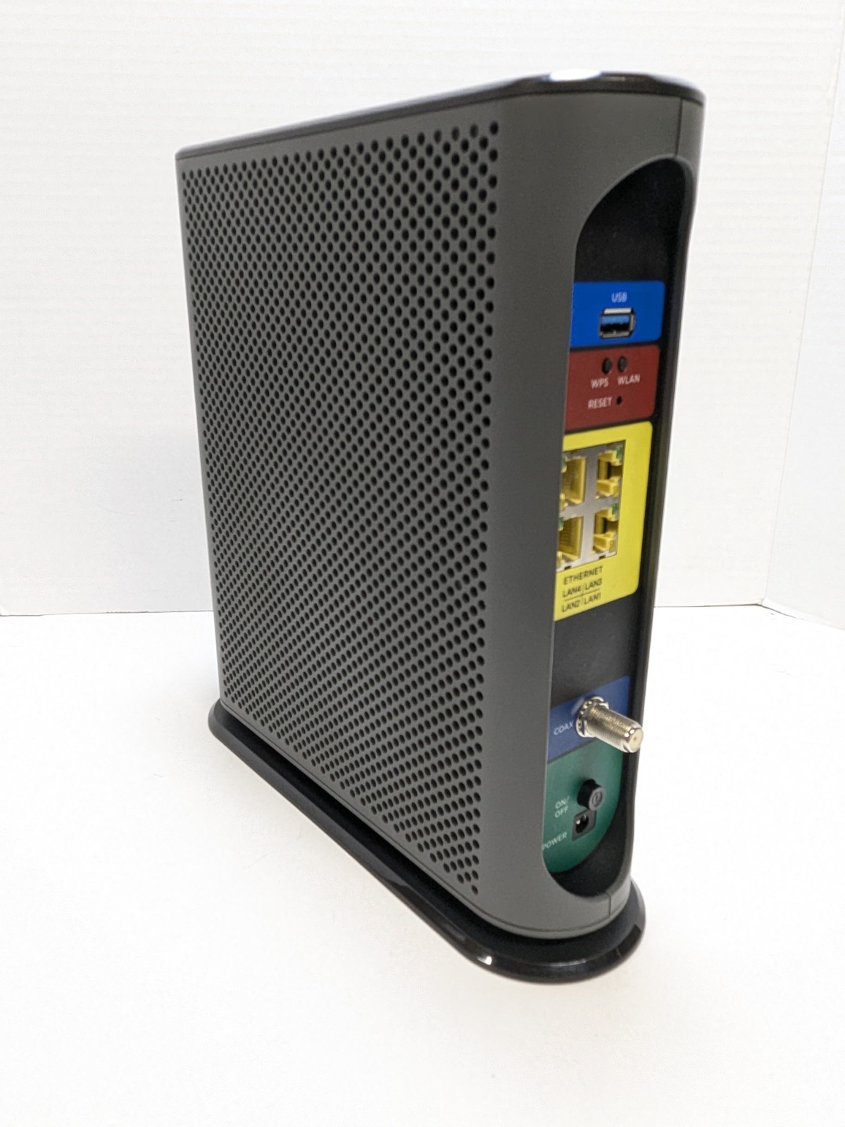 Motorola MG8702 DOCSIS 3.1 Cable Modem Router Combo AC3200 | 4-Port | Tested