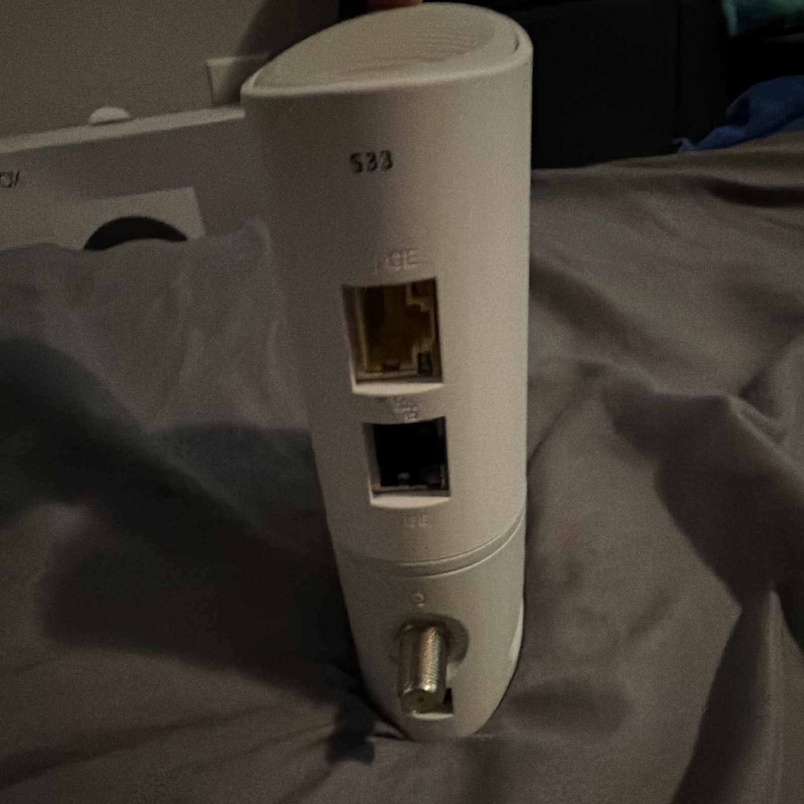 ARRIS SURFboard S33 DOCSIS 3.1 3.5 Gbps Multi-Gig Cable Modem White