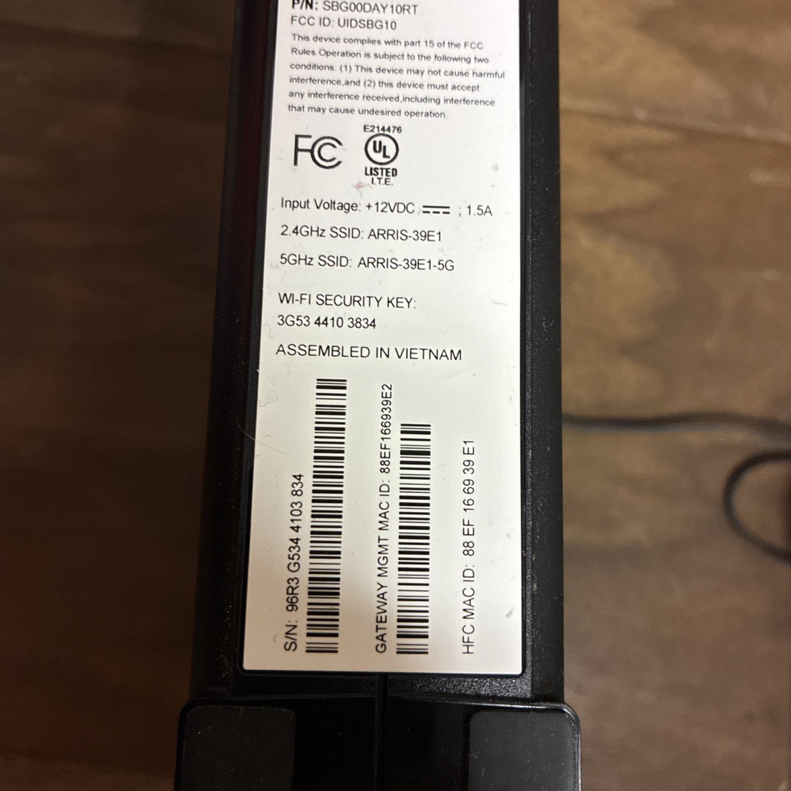 ARRIS SBG10 SURFboard AC1600 Dual-Band Cable Modem Router – Black