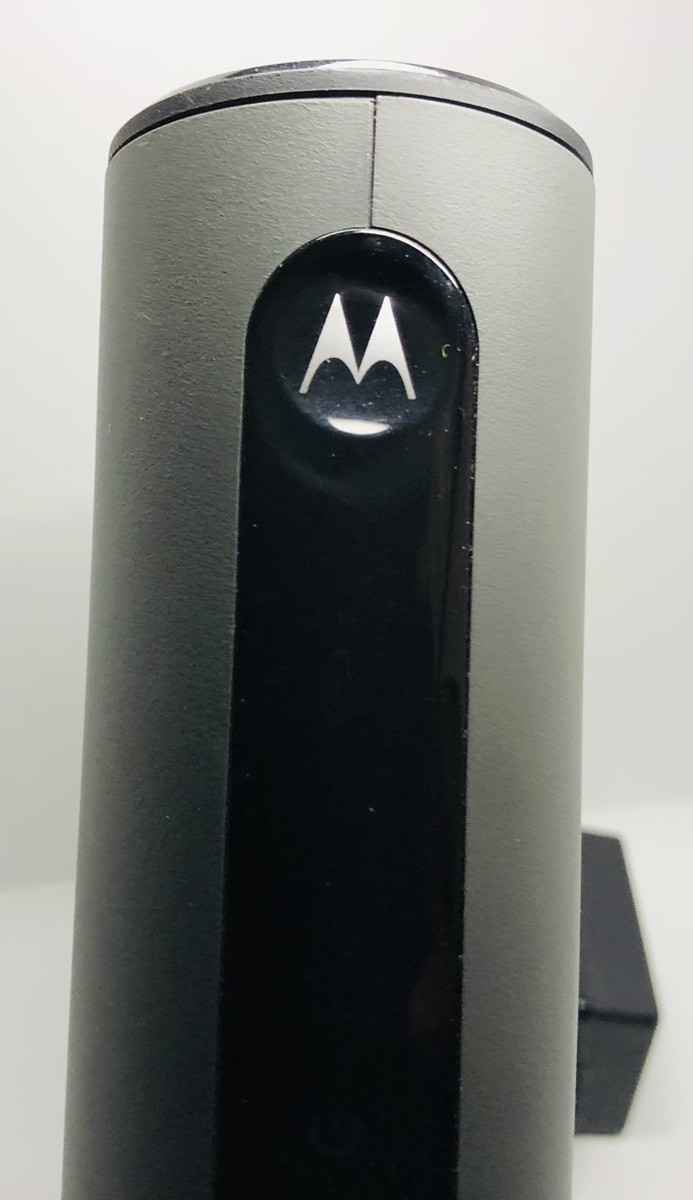 Motorola MG7550 16×4 DOCSIS 3.0 Cable Modem Plus AC1900 WiFi Router – Excellent￼