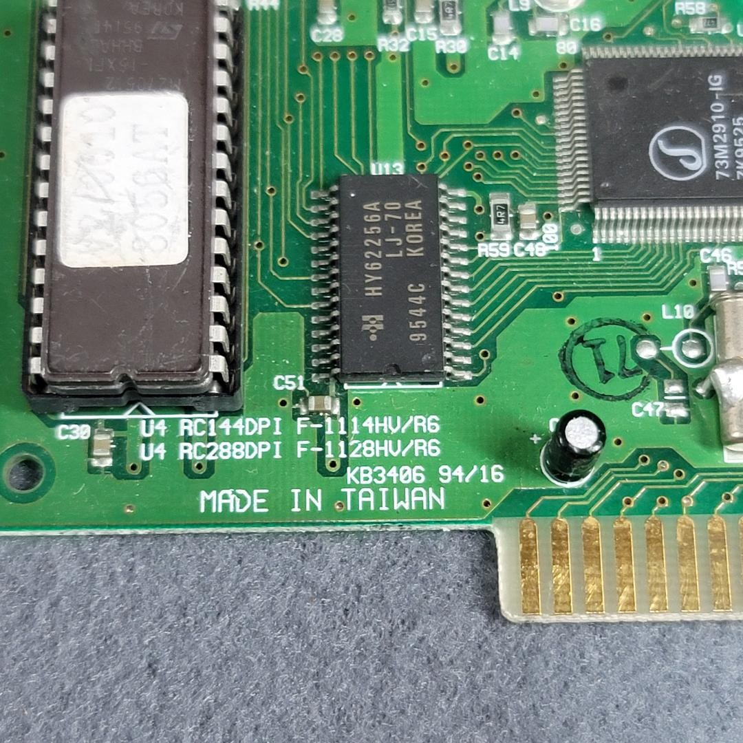 Modem, ISA, F-1114HV/R6, Model 3711-B1-001 AT&T Paradyne 1995 Vintage
