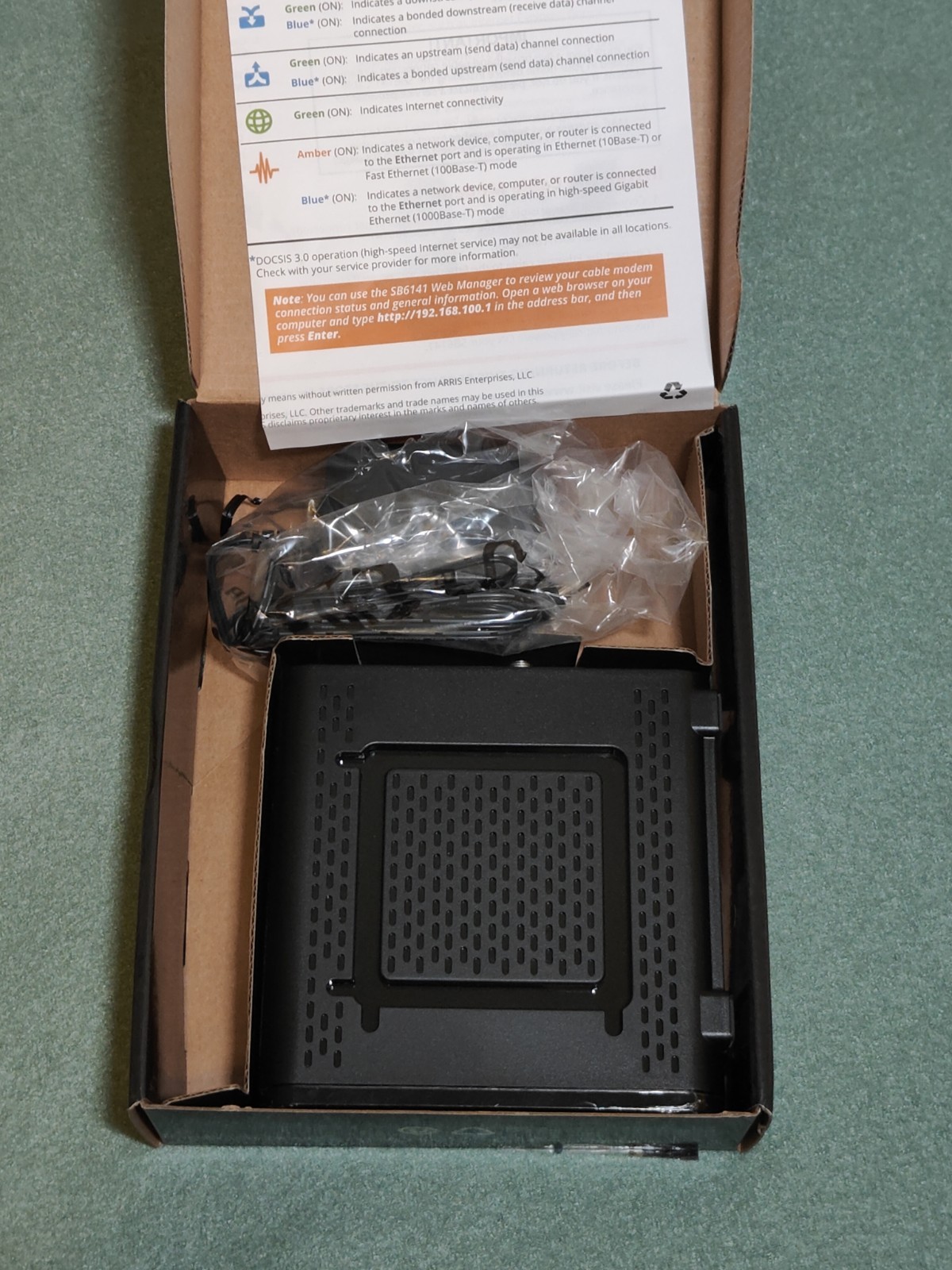 Black Arris Surfboard Cable Modem Model SB6141 In original packaging