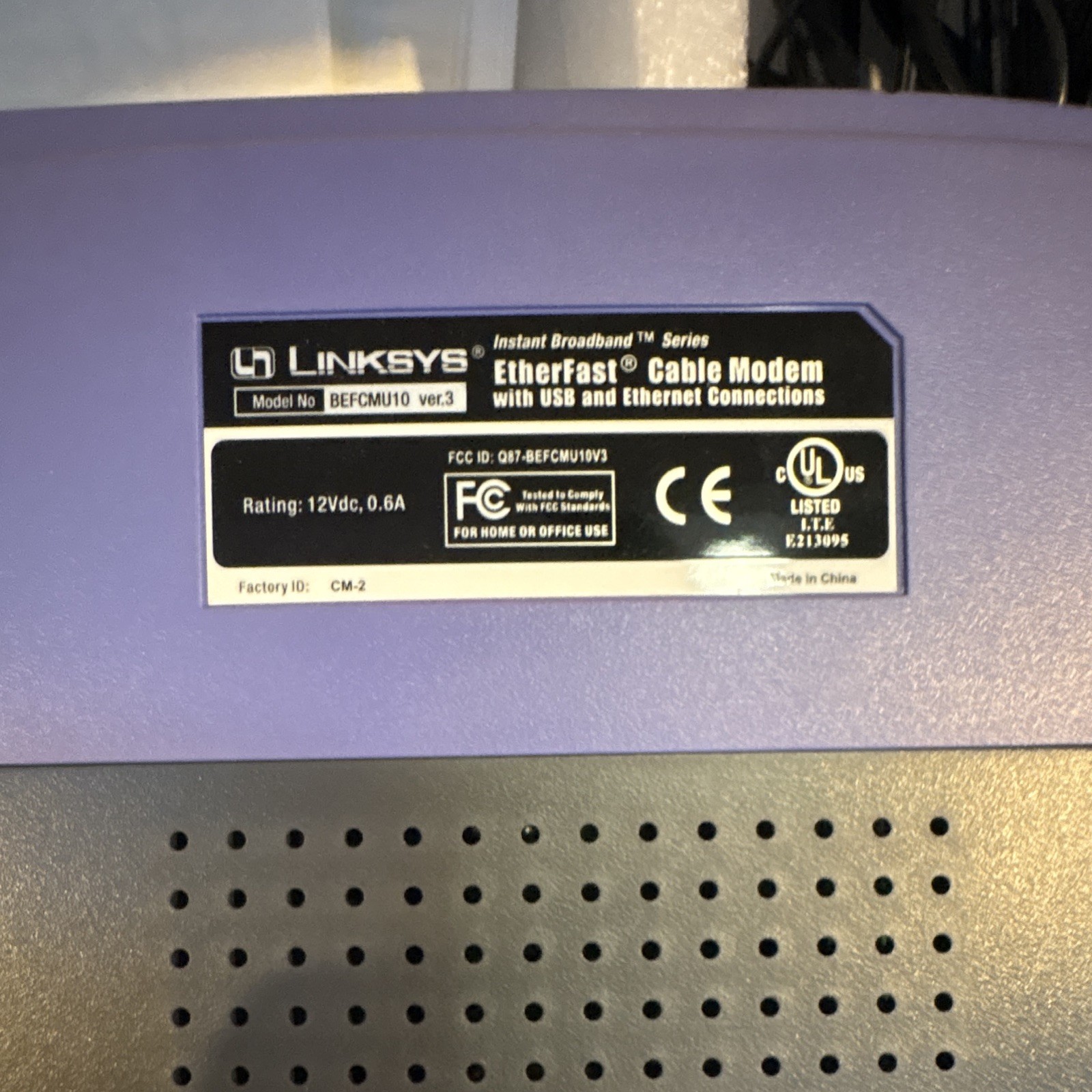 Linksys BEFCMU10 ver.3 EtherFast Cable Modem DOCSIS 1.0 USB Ethernet 38 Mbps