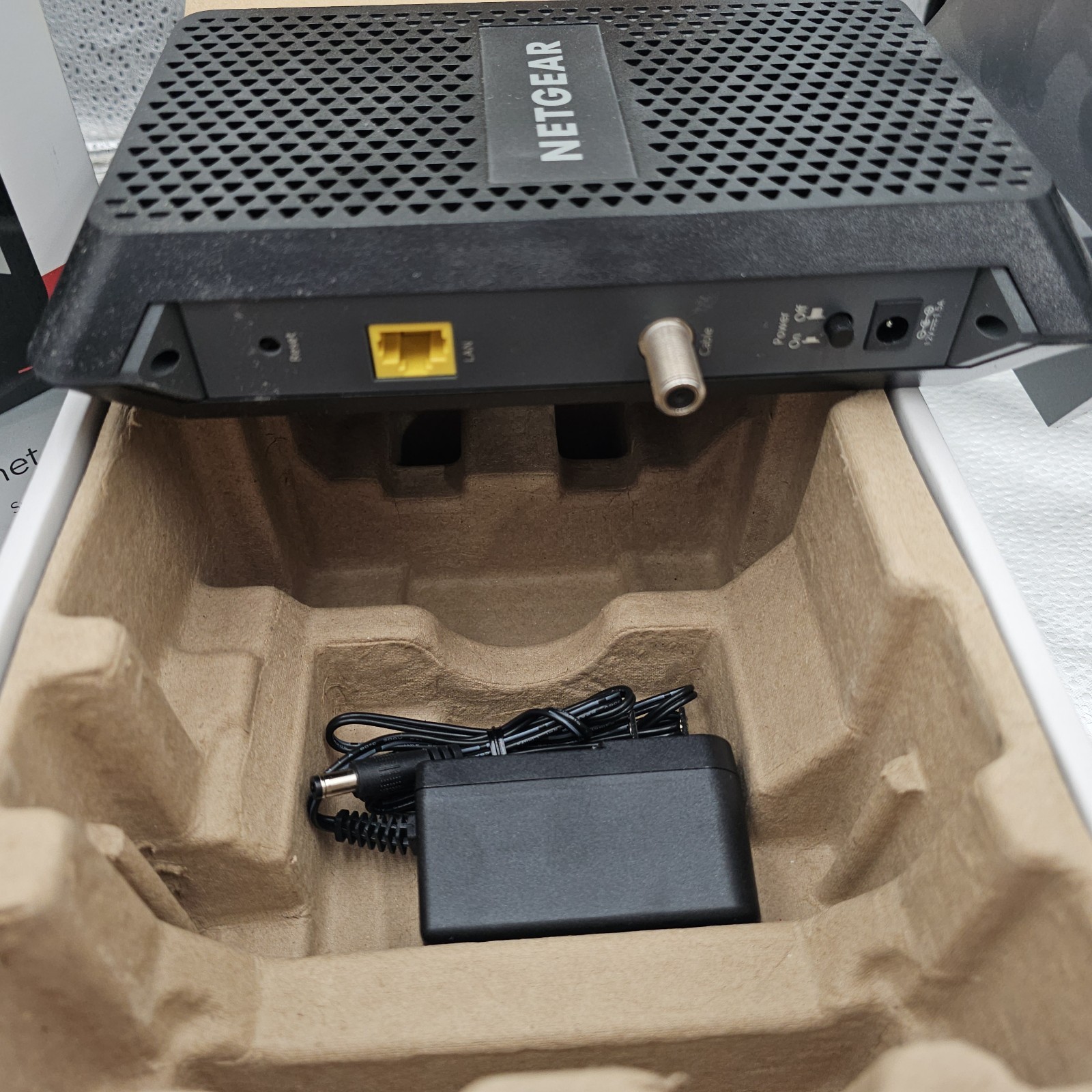 Netgear CM1000v2 DOCSIS 3.1 Ultra High Speed Cable Modem Router | Tested