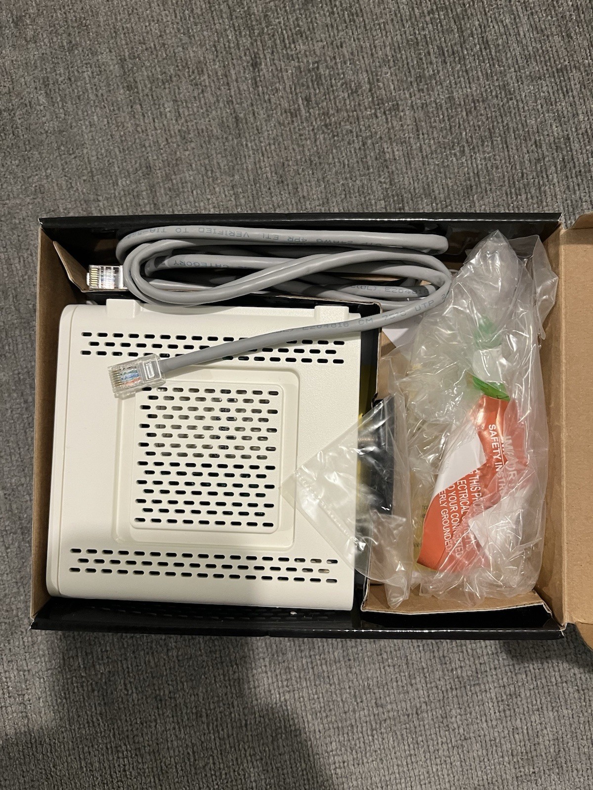 Motorola ARRIS Surfboard Wi-Fi Modem 400 Series SB6141