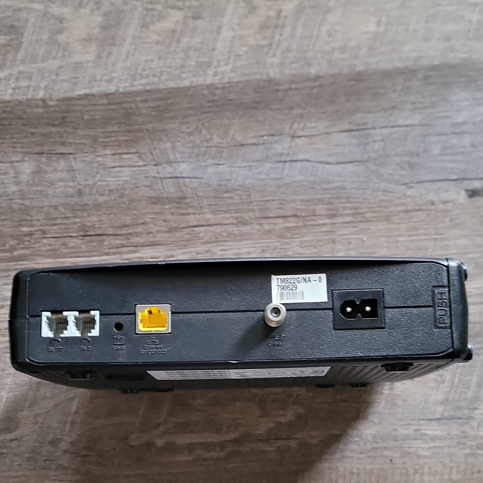 ARRIS TM822G Cable Modem DOCSIS 3.0, Ethernet, Telephone, Coaxial Ports, Black