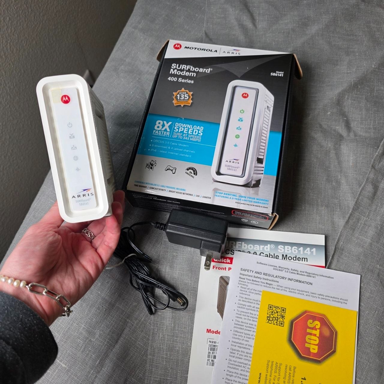 NEW Motorola Arris Surfboard Modem 400 Series Model SB6141