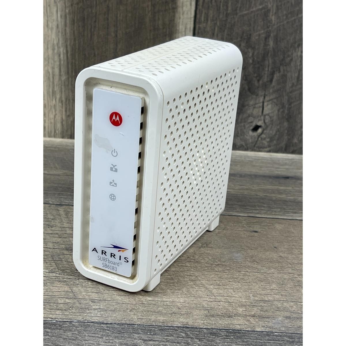 Arris SURFboard SB6183 DOCSIS 3.0 Cable Modem White 1x Ethernet-Port 686-Mbps