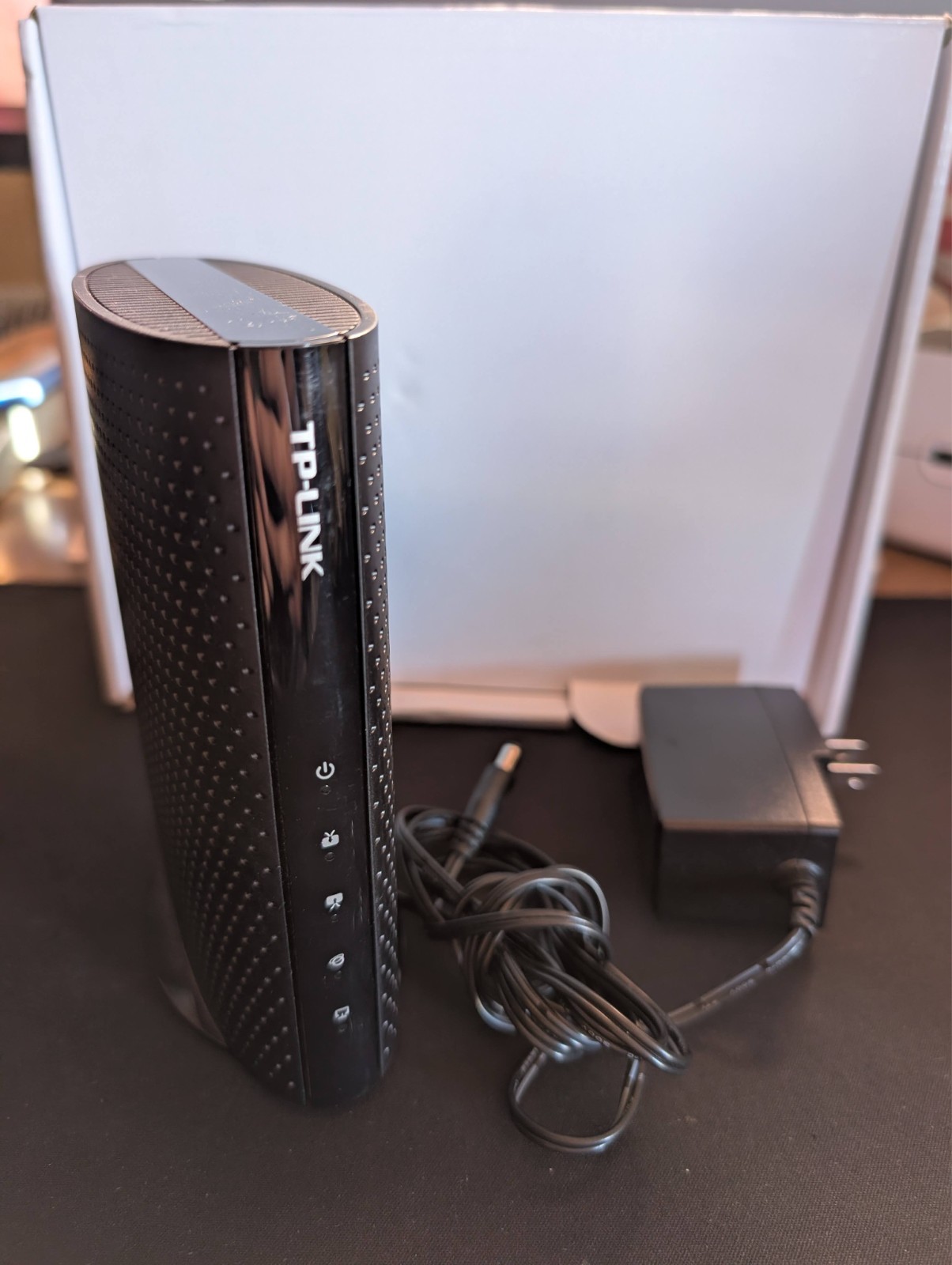 TP-Link TC-7610 DOCSIS 3.0 Cable Modem High Speed Internet w/ Power Cord