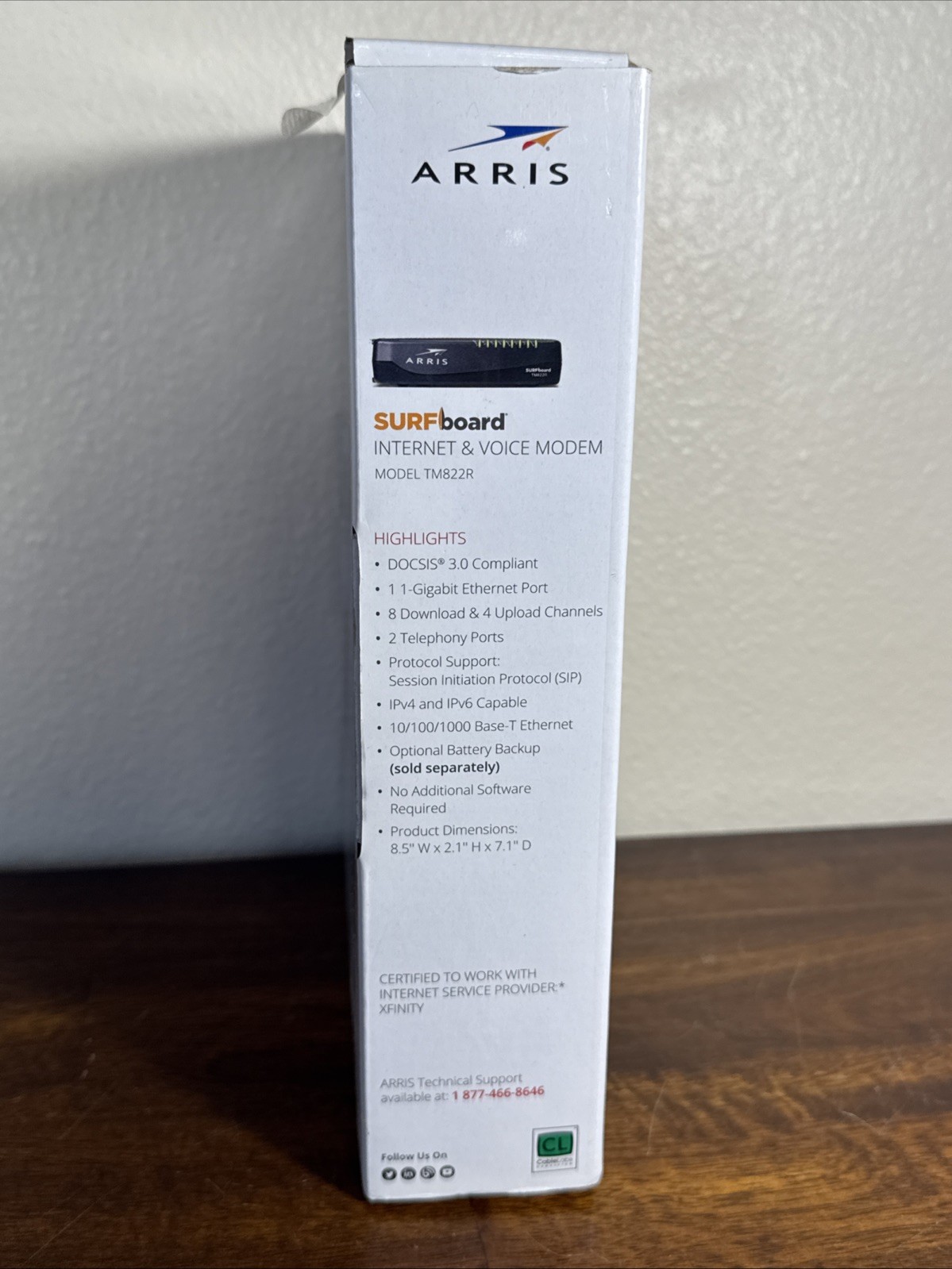 ARRIS TM822R SURFboard mAX (8×4) DOCSIS 3.0 Cable and Voice Modem for Xfinity
