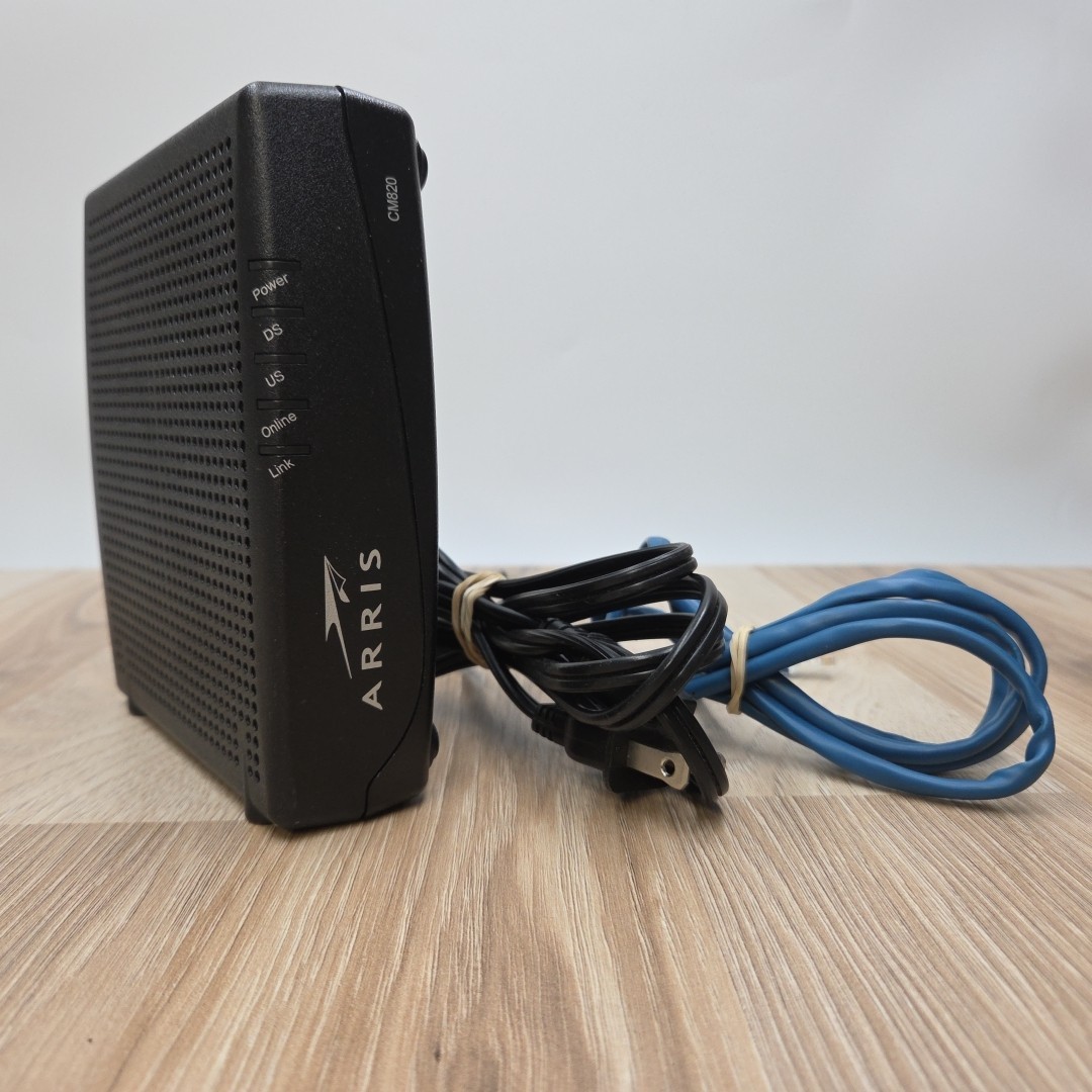 Arris CM820A DOCSIS 3.0 cable modem w/ power adapter (B1)
