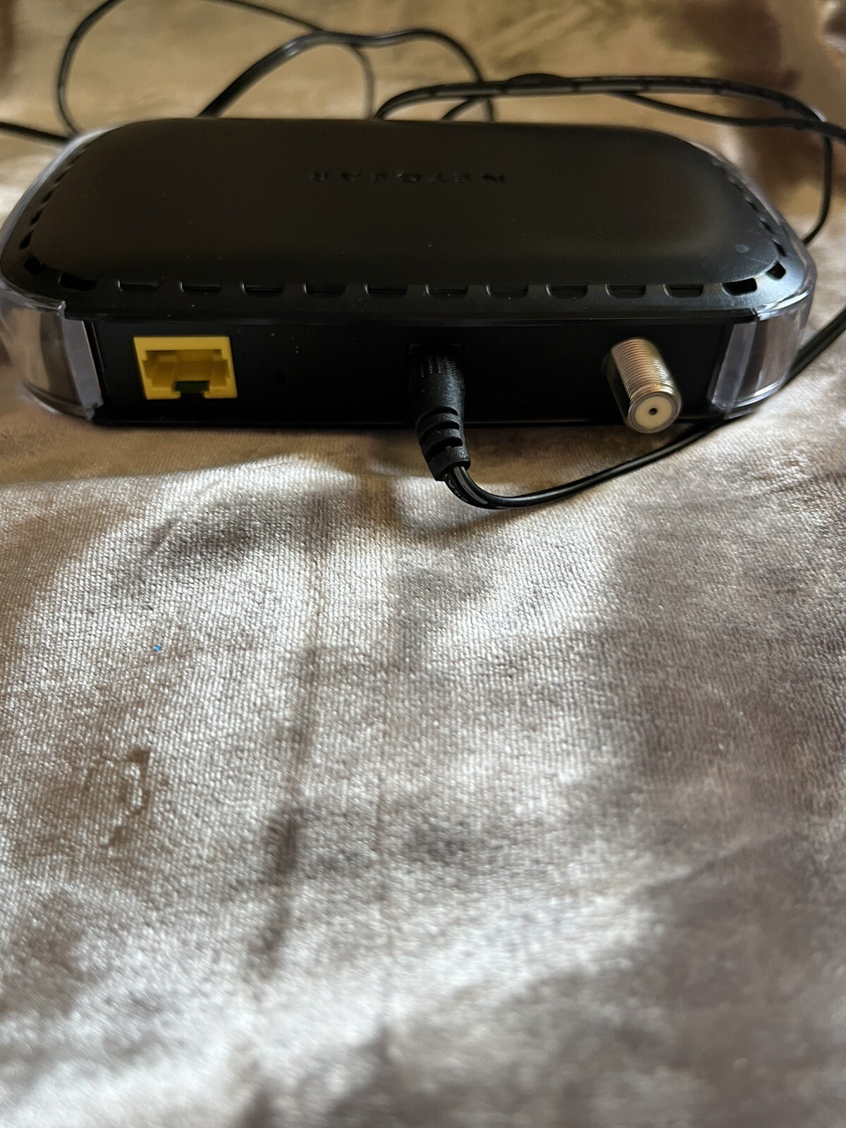 Netgear DOCSIS 30 (CM400-100NAS) 340 Mbps WORKS SEE PICS