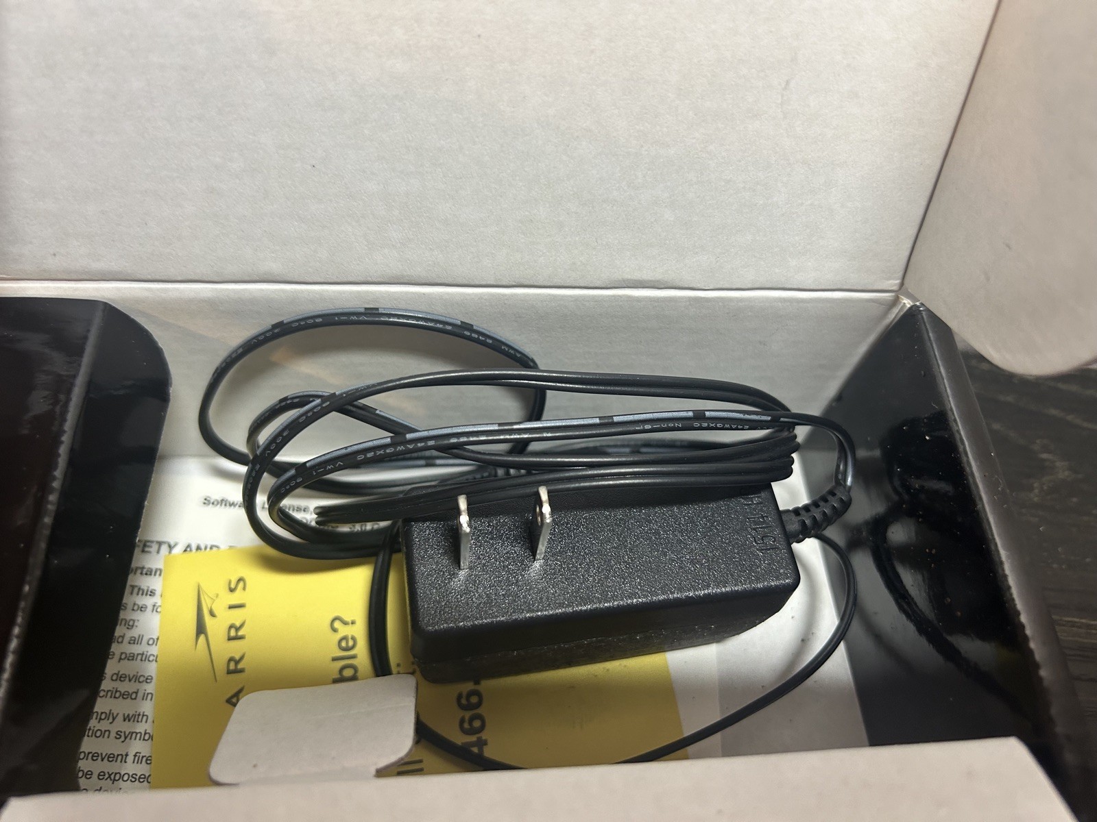 Motorola Cable Modem Surfboard ARRIS SB6183 Docsis 3.0 Cable Modem Open Box