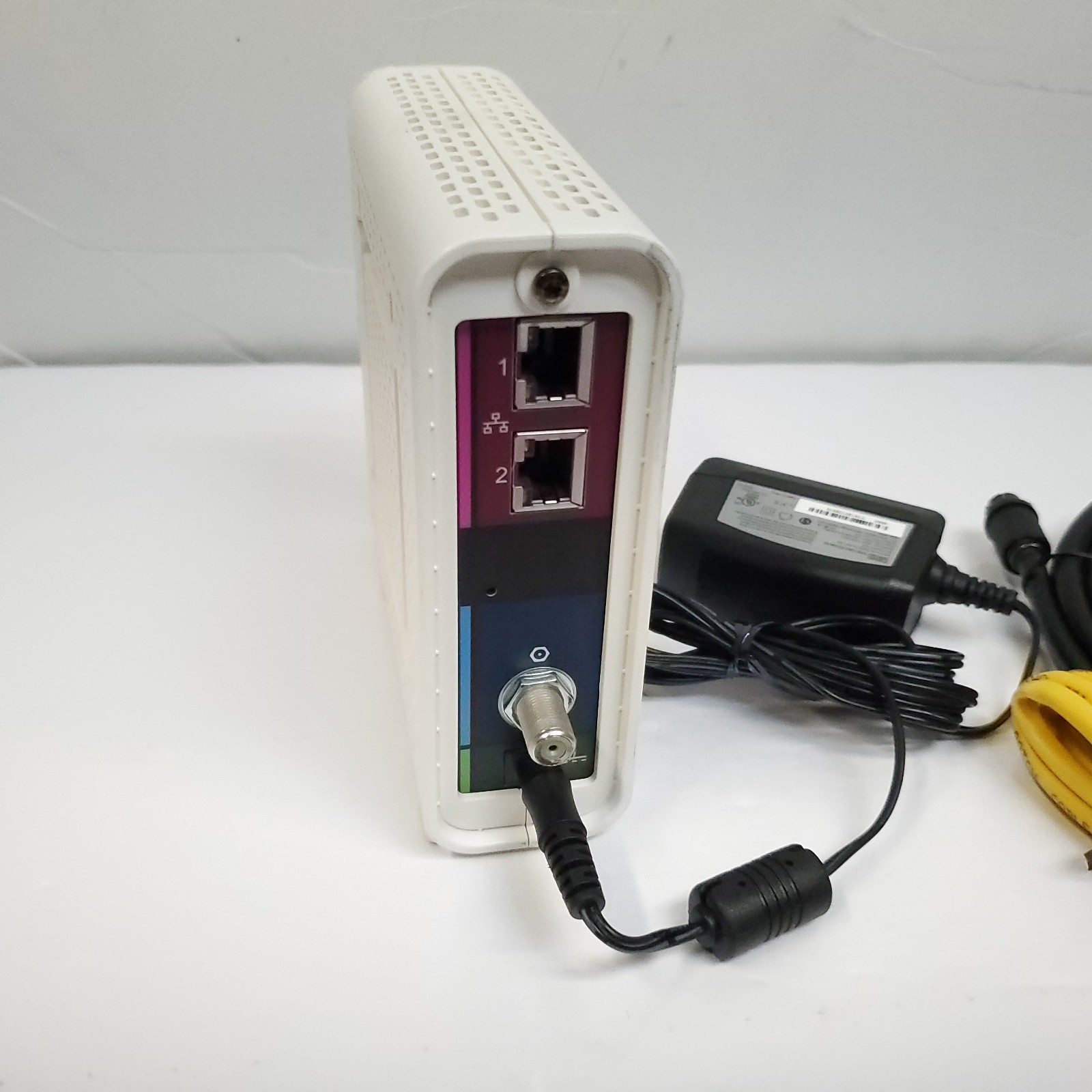 ARRIS – SB8200 – 32×8 DOCSIS 3.1 – 10 Gbps Cable Modem