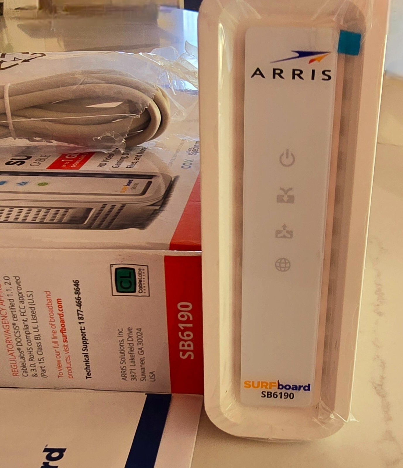 ARRIS SURFboard SB6190 DOCSIS 3.0 High-Speed Cable Modem. 32×8 Channel Bonding