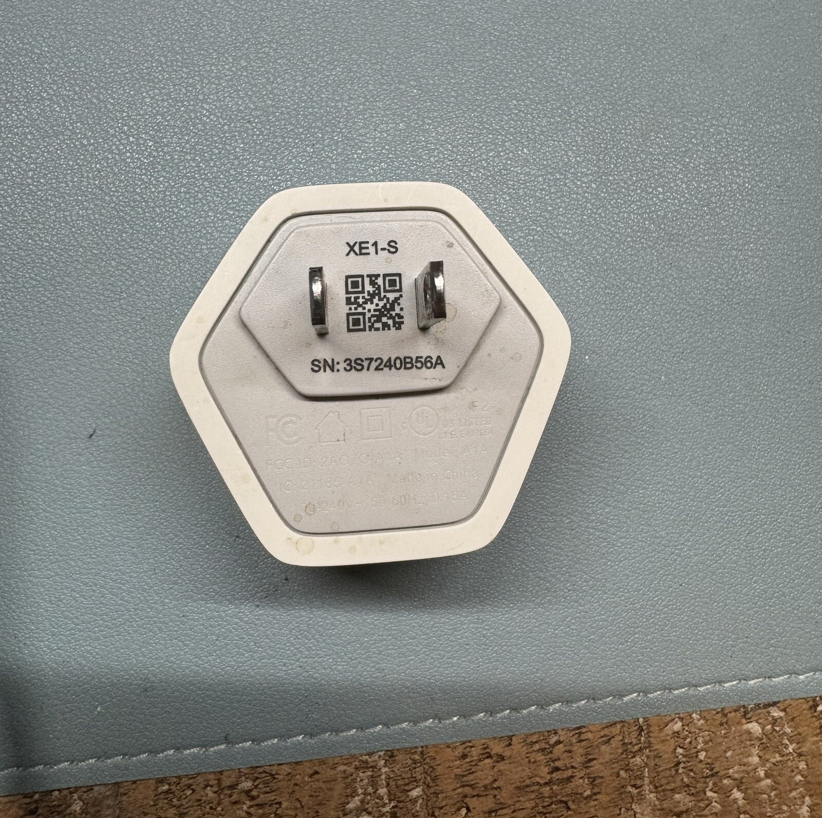 Comcast Xfinity XFI WIFI Pod Extender Network Signal Booster XE1-S