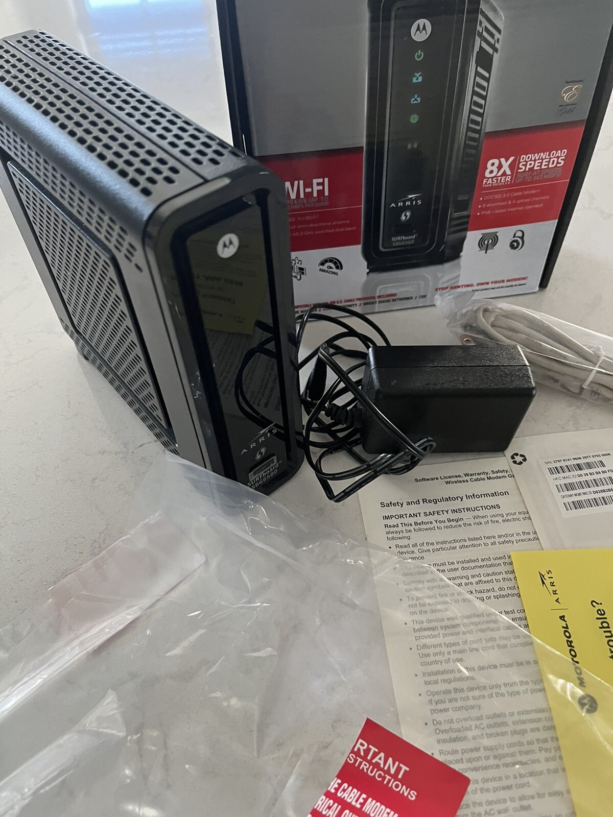Motorola ARRIS SURFboard SBG6580 DOCSIS 3.0 Cable Modem Wi-Fi Router N300