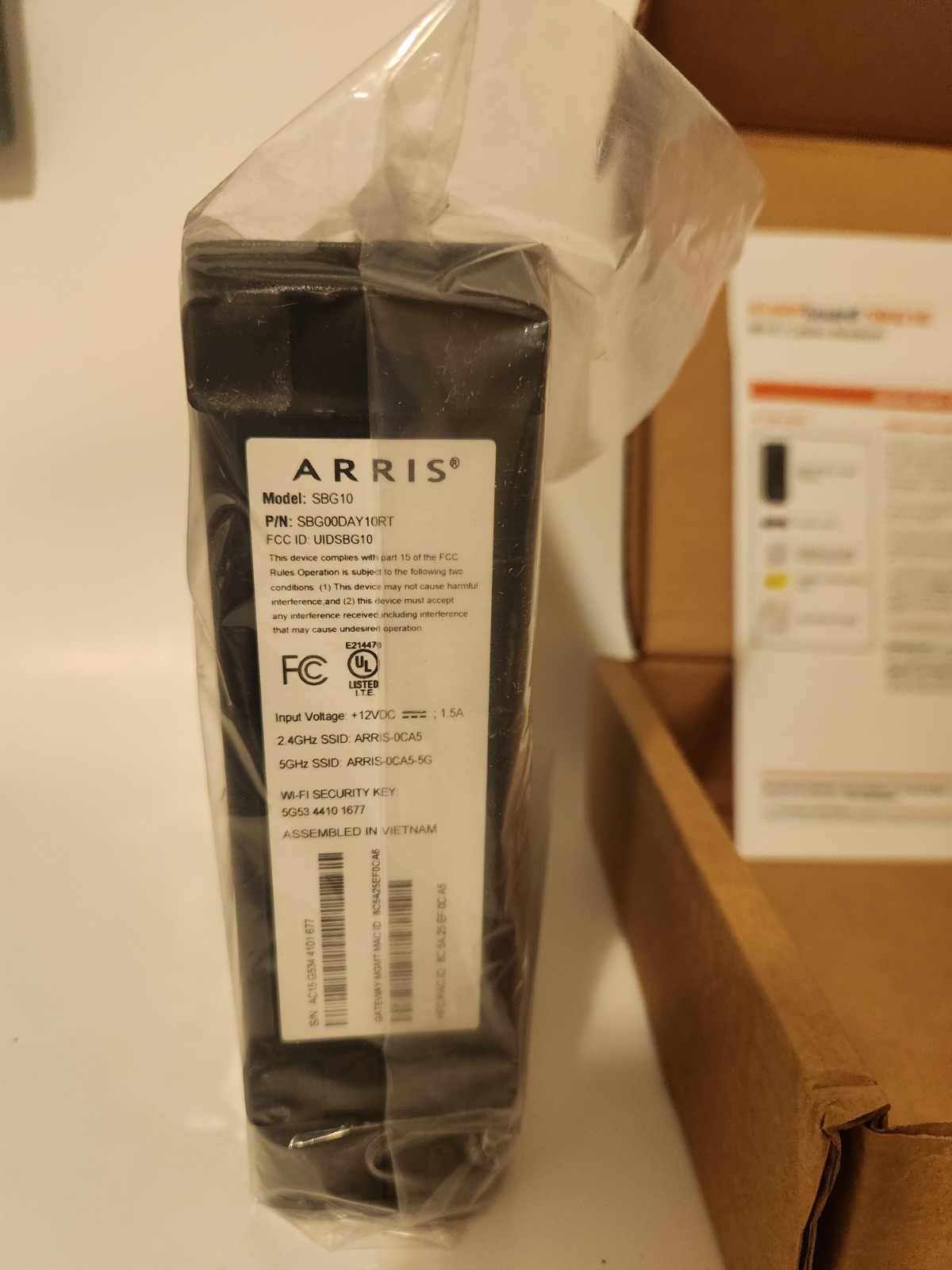 ARRIS SBG10 SURFboard AC1600 Dual-Band Cable Modem Router – Black – New