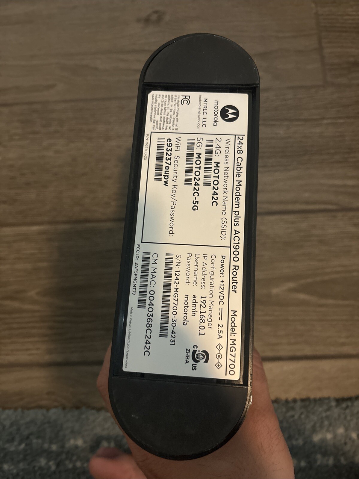 Motorola MG7700 AC1900 Dual-Band DOCSIS 3.0 Cable Modem Router