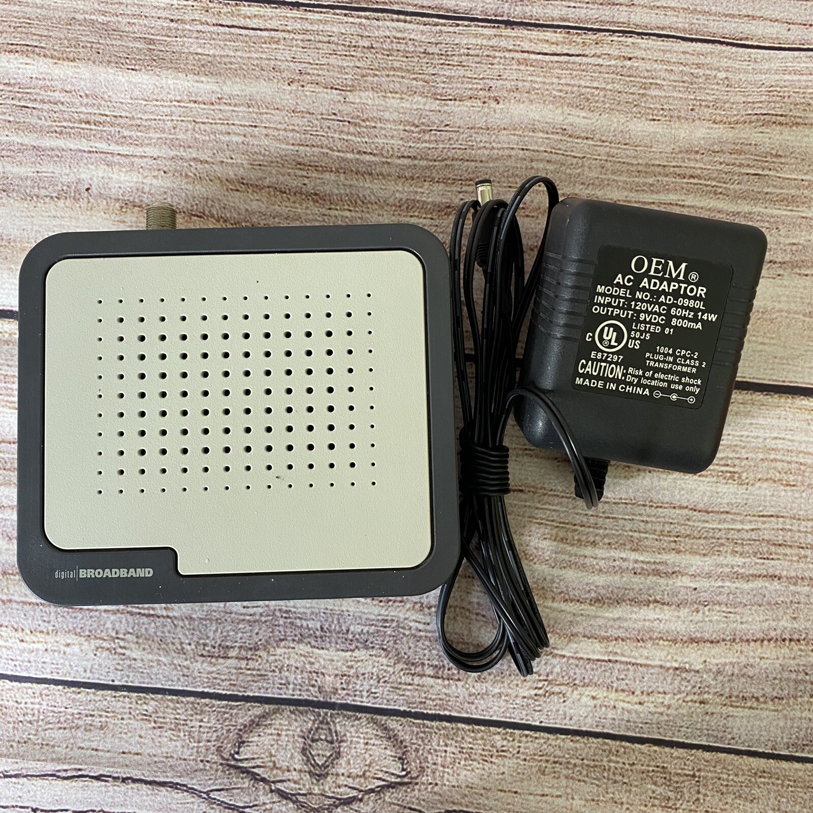 Digital Broadband Cable Modem RCA DCM425